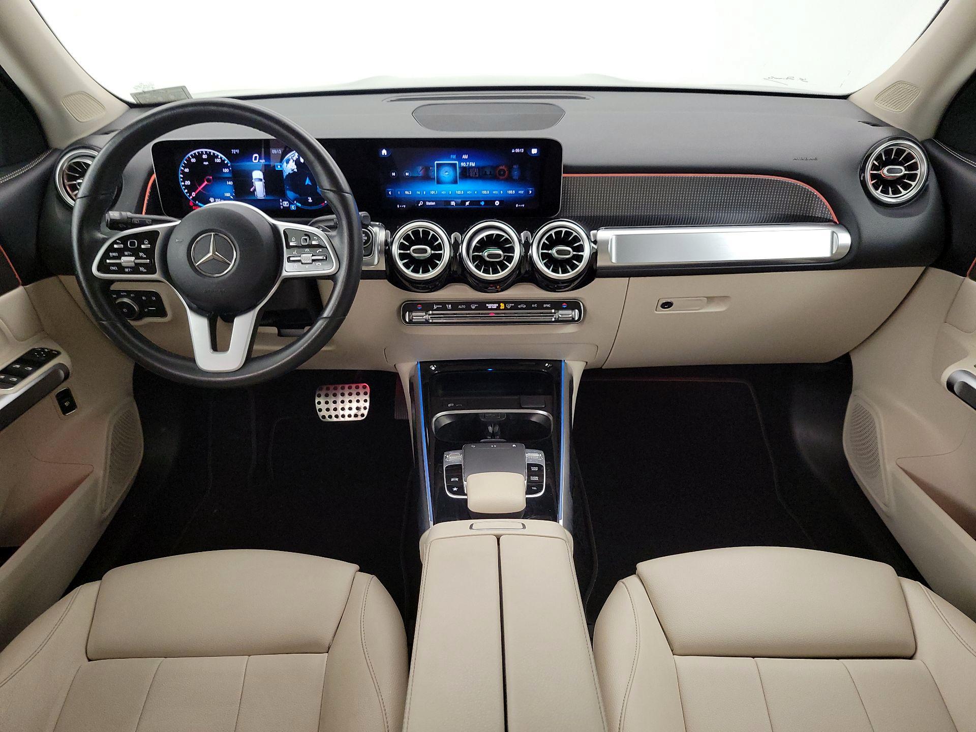 Thumbnail: 2020 Mercedes-Benz GLB - 9