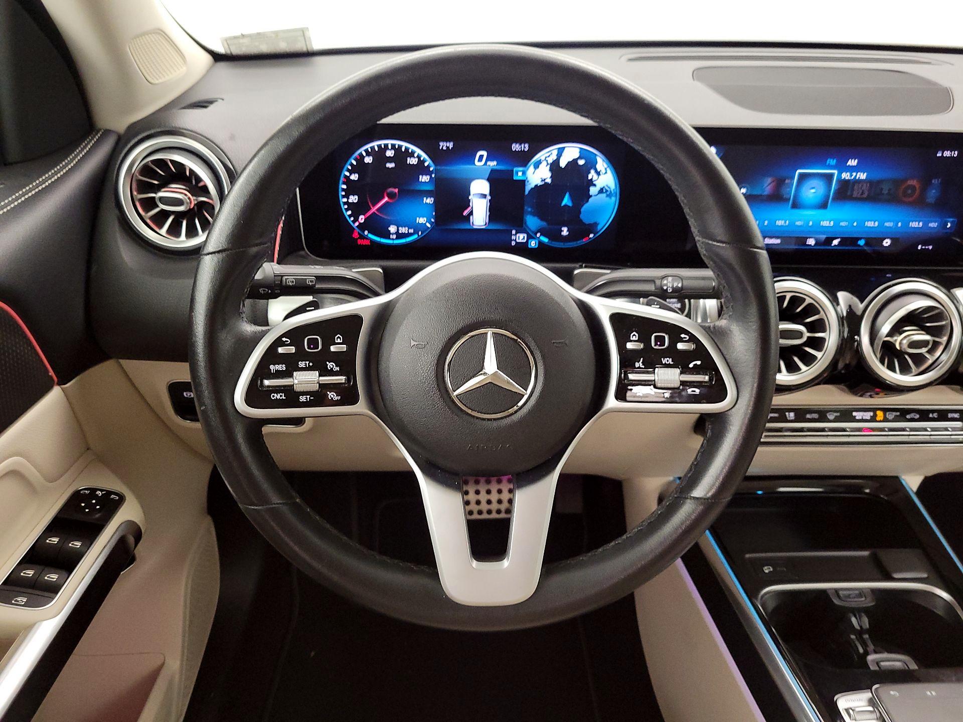 Thumbnail: 2020 Mercedes-Benz GLB - 10