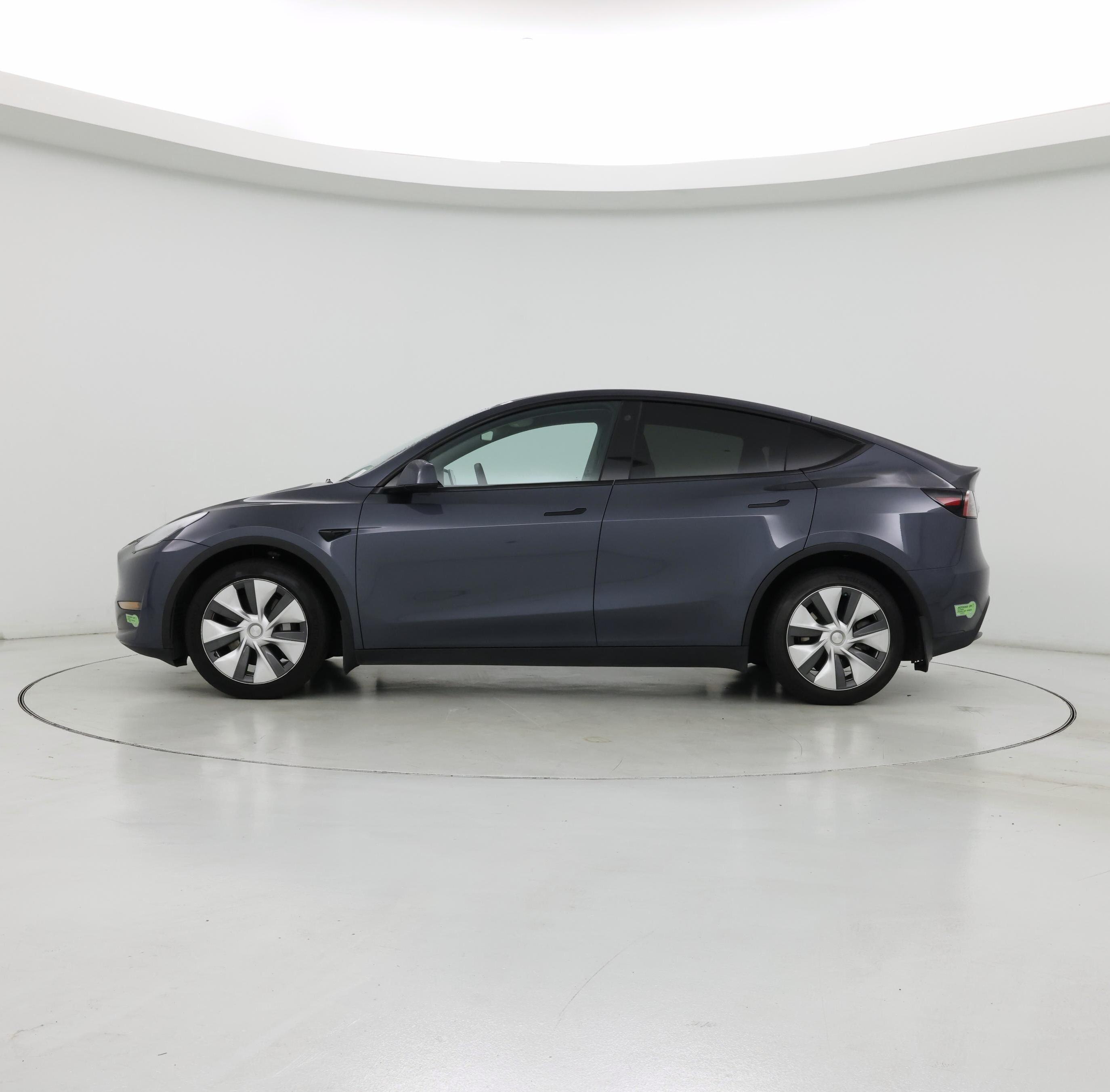 Thumbnail: 2023 Tesla Model Y - 3