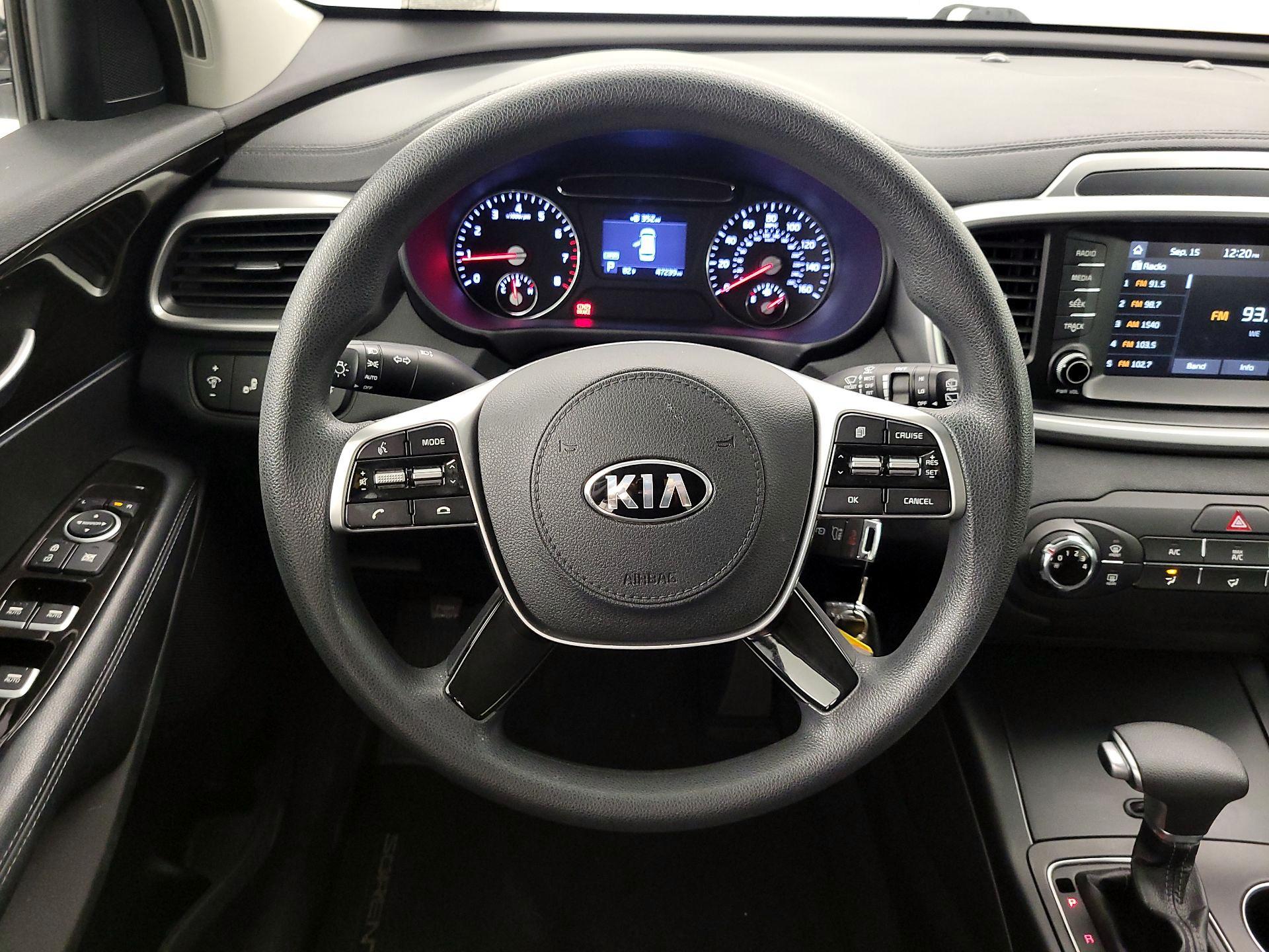 Thumbnail: 2020 Kia Sorento - 10