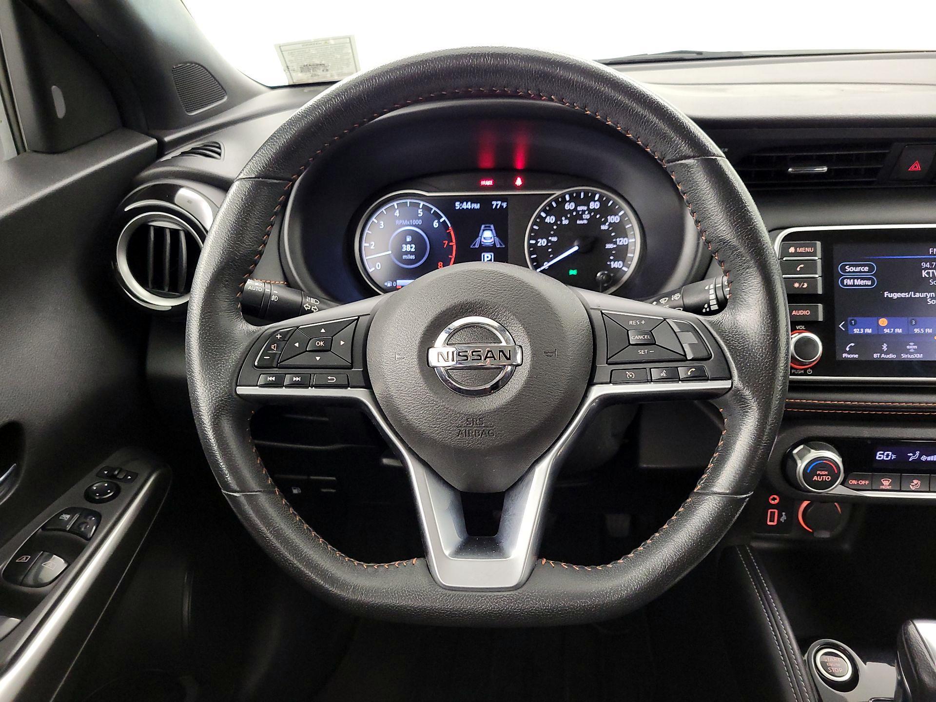 Thumbnail: 2020 Nissan Kicks - 10