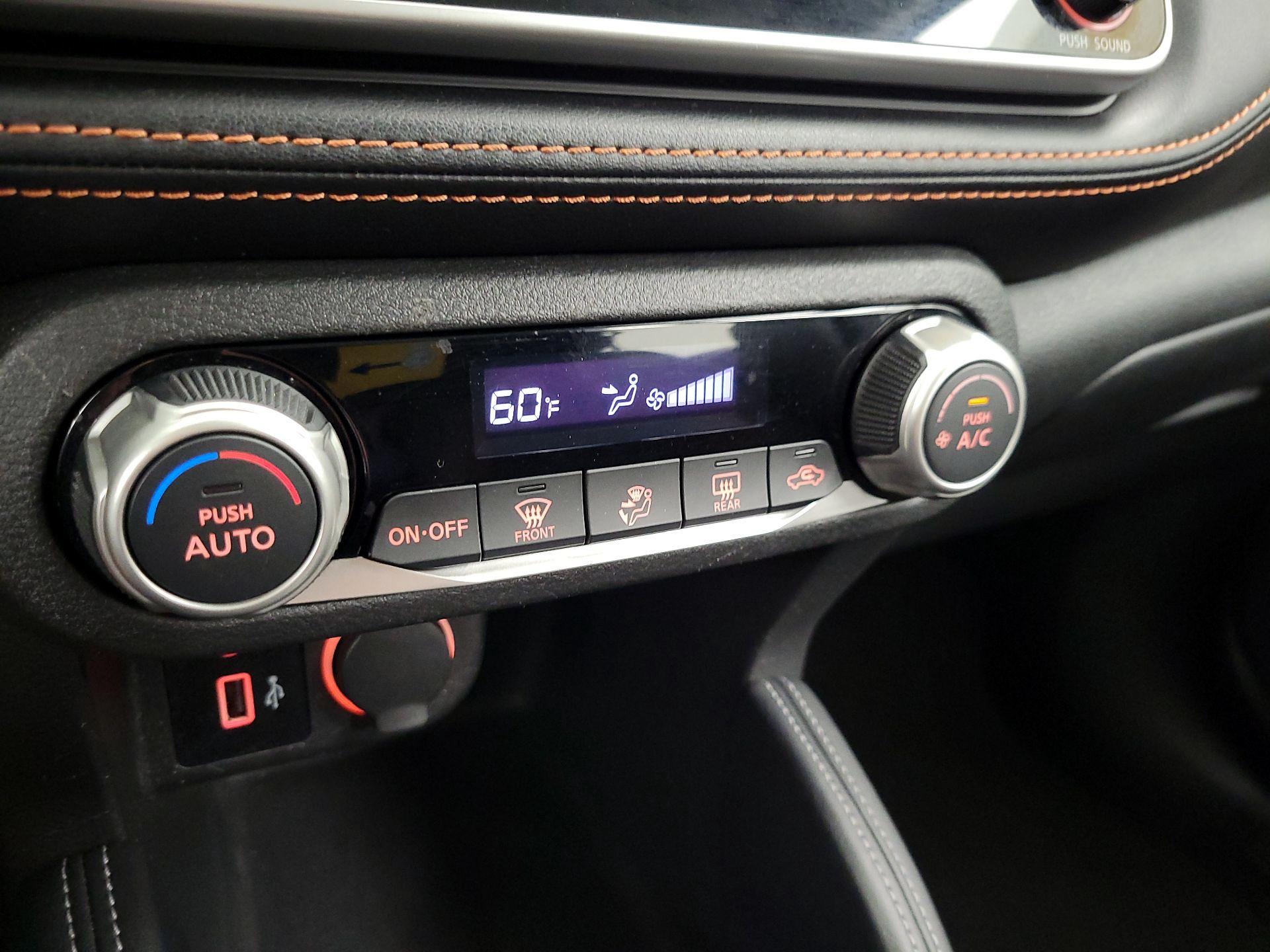 Thumbnail: 2020 Nissan Kicks - 15