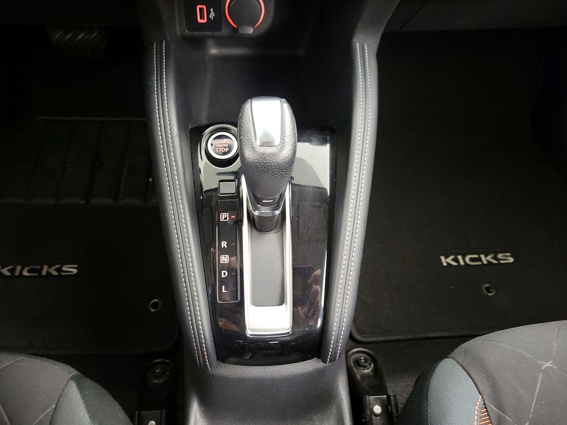 Thumbnail: 2020 Nissan Kicks - 16