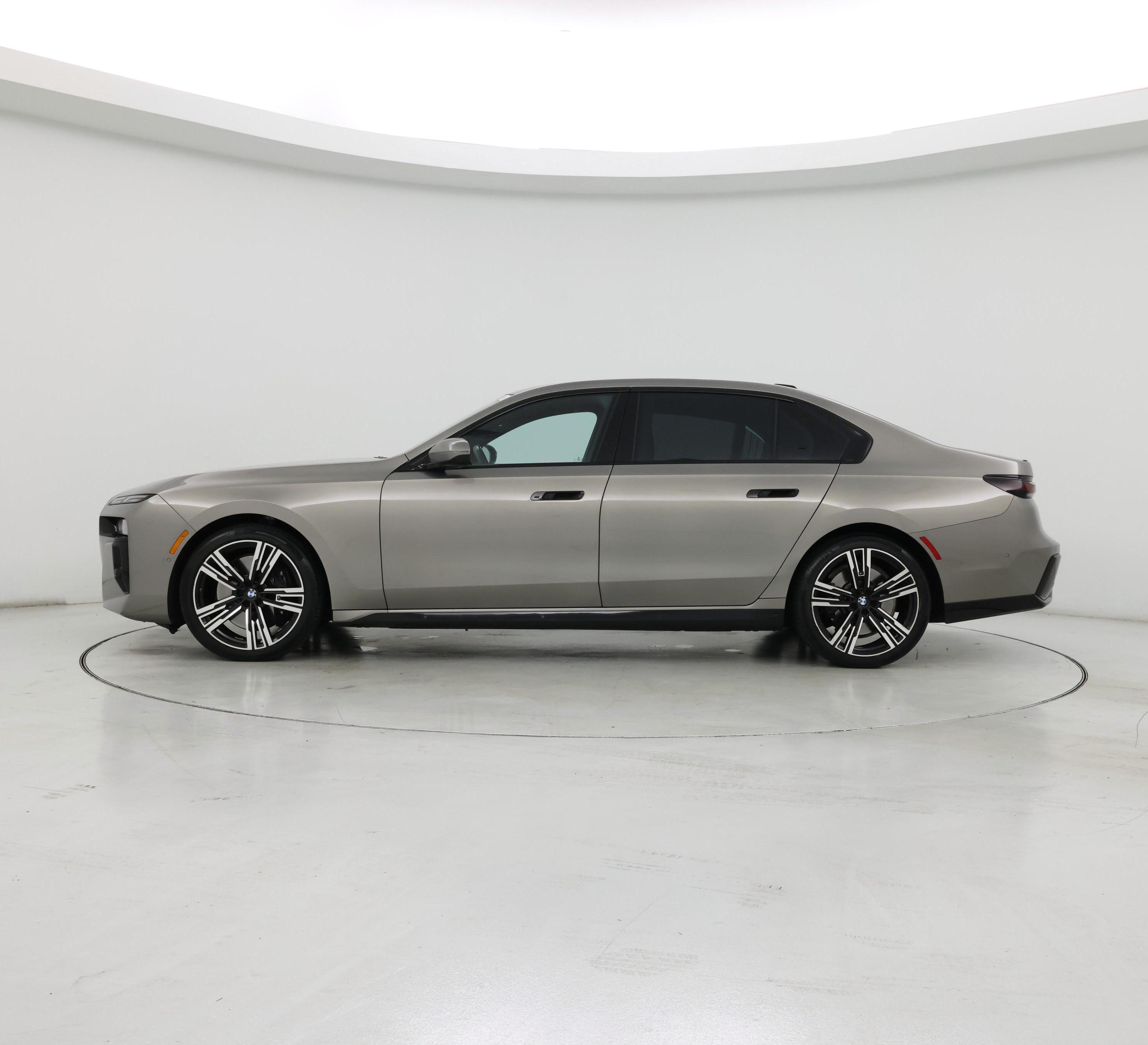 Thumbnail: 2023 BMW 7 Series - 3