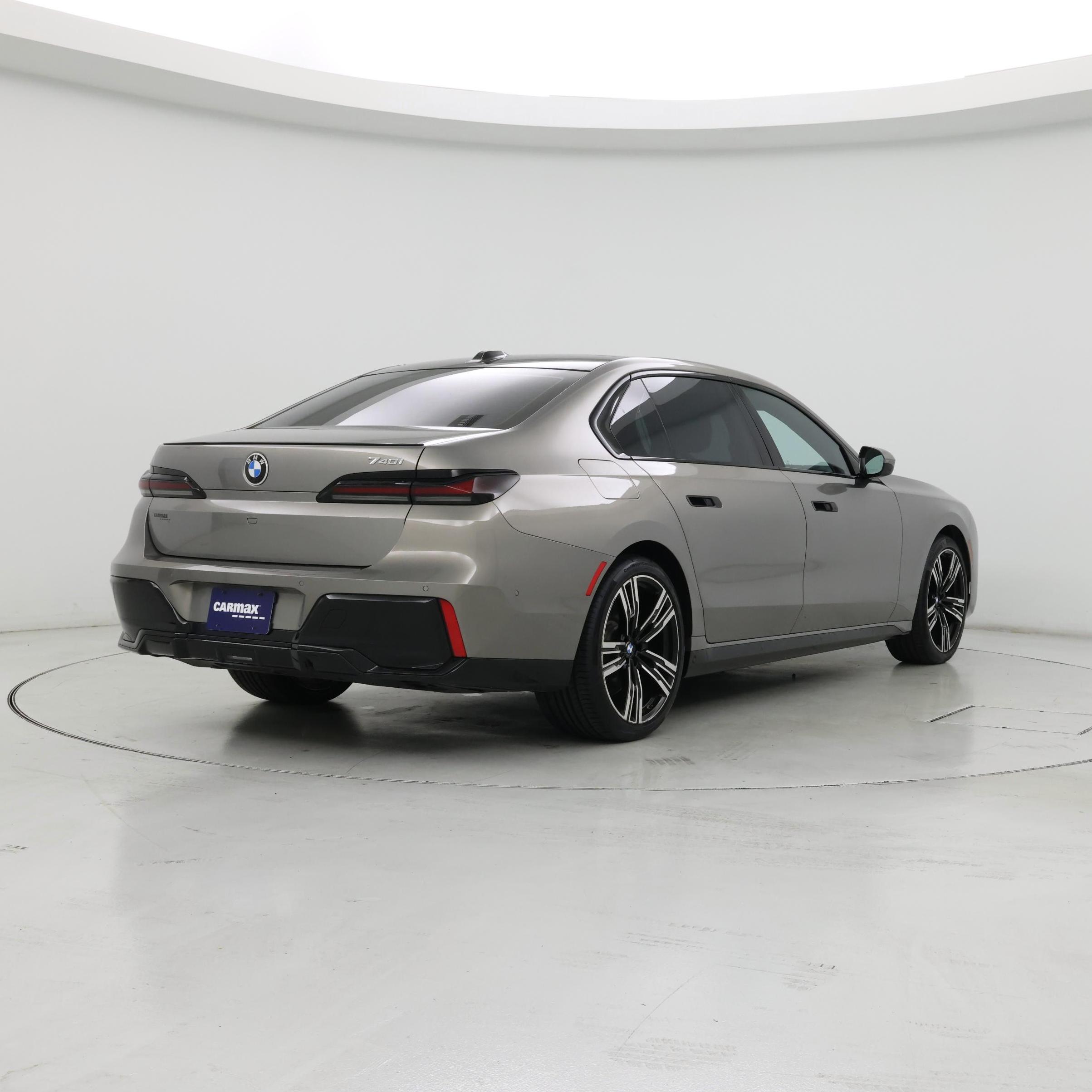 Thumbnail: 2023 BMW 7 Series - 8