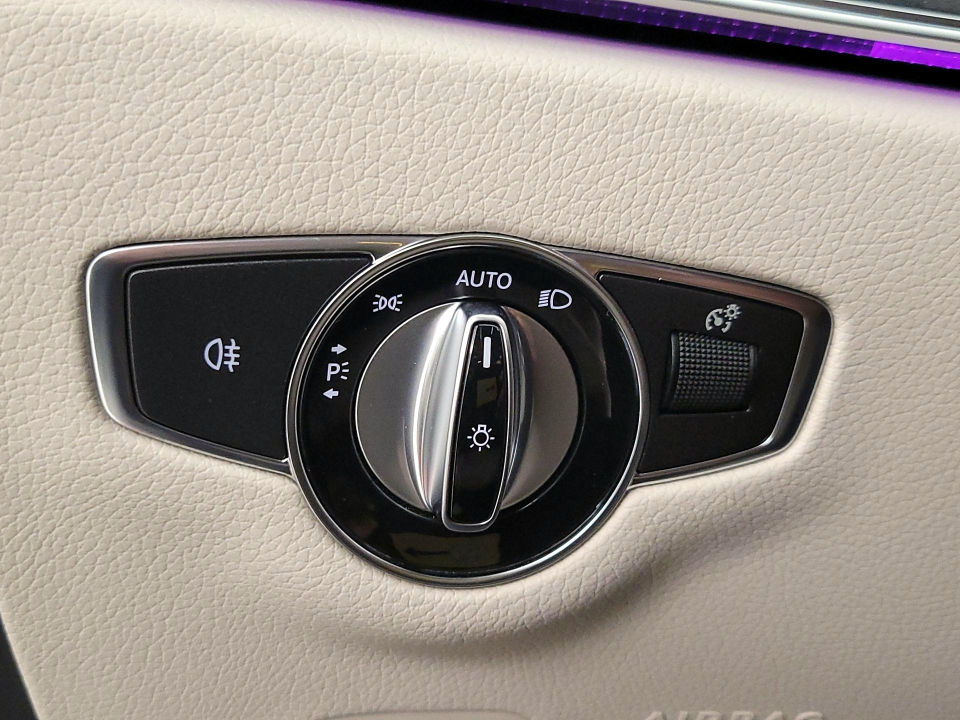Thumbnail: 2021 Mercedes-Benz E-Class - 13