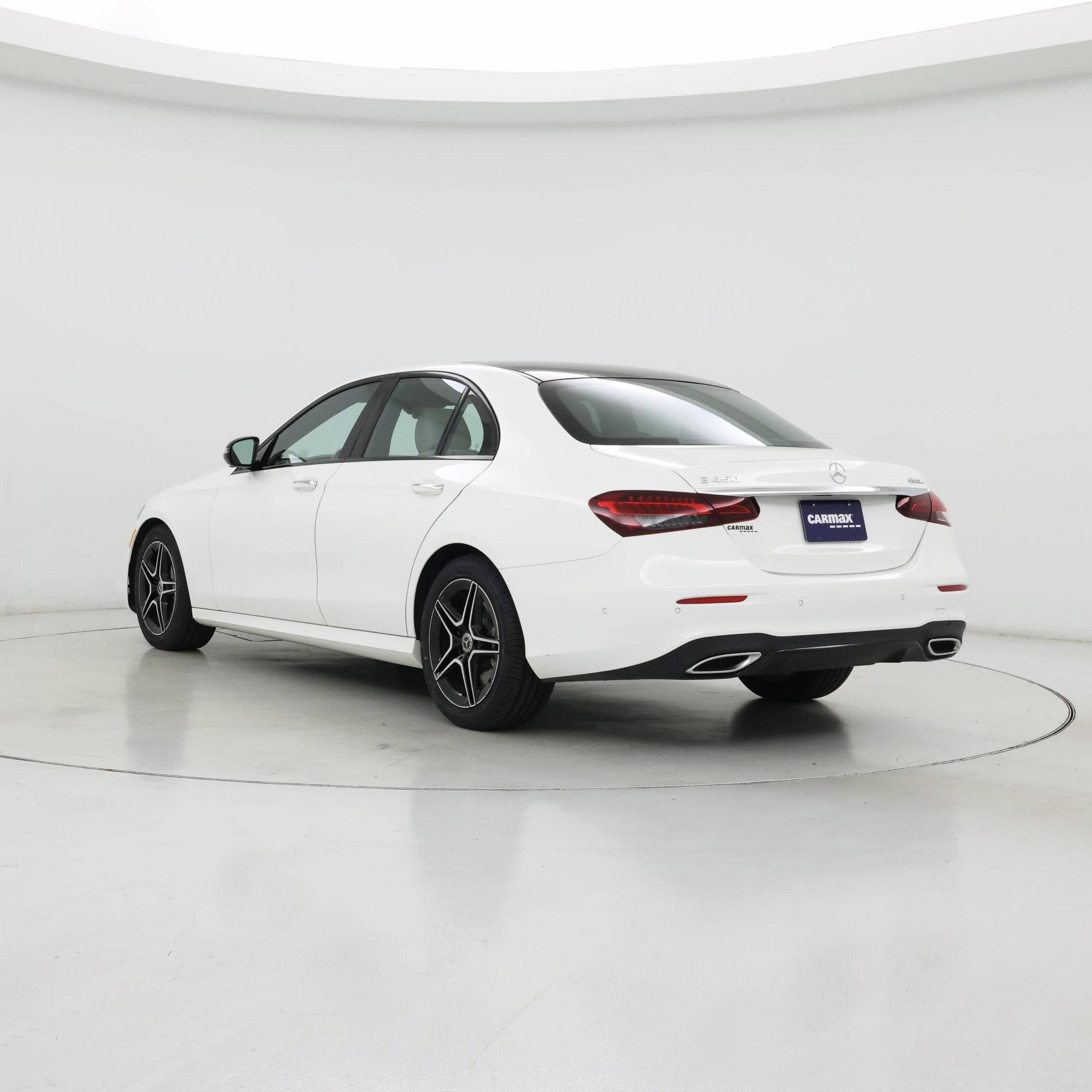 Thumbnail: 2021 Mercedes-Benz E-Class - 2