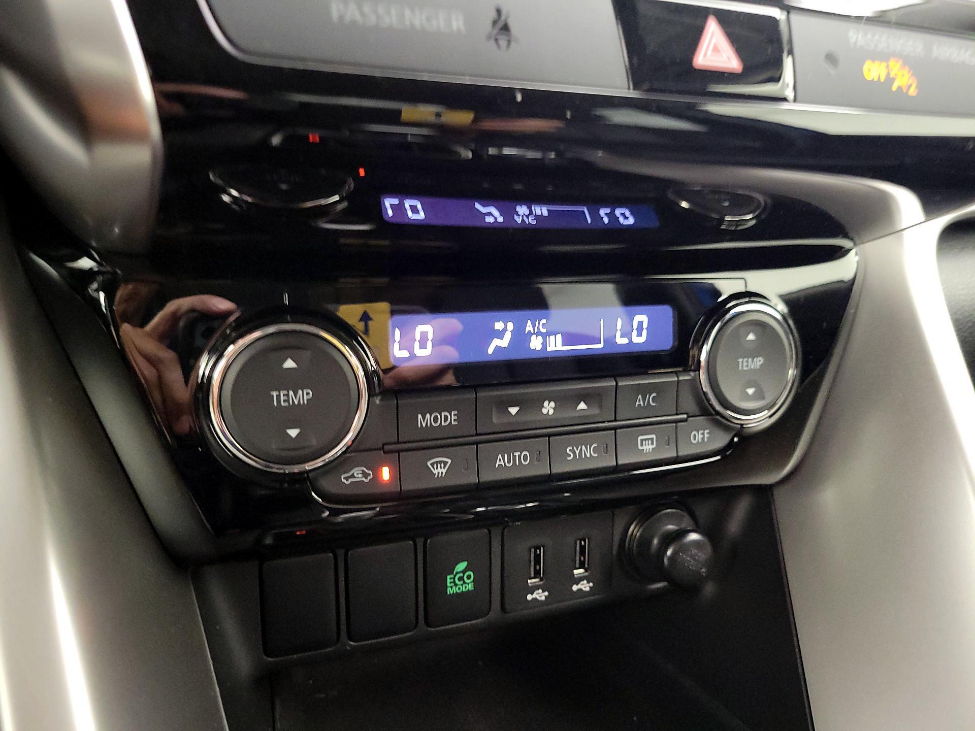Thumbnail: 2019 Mitsubishi Eclipse Cross - 16