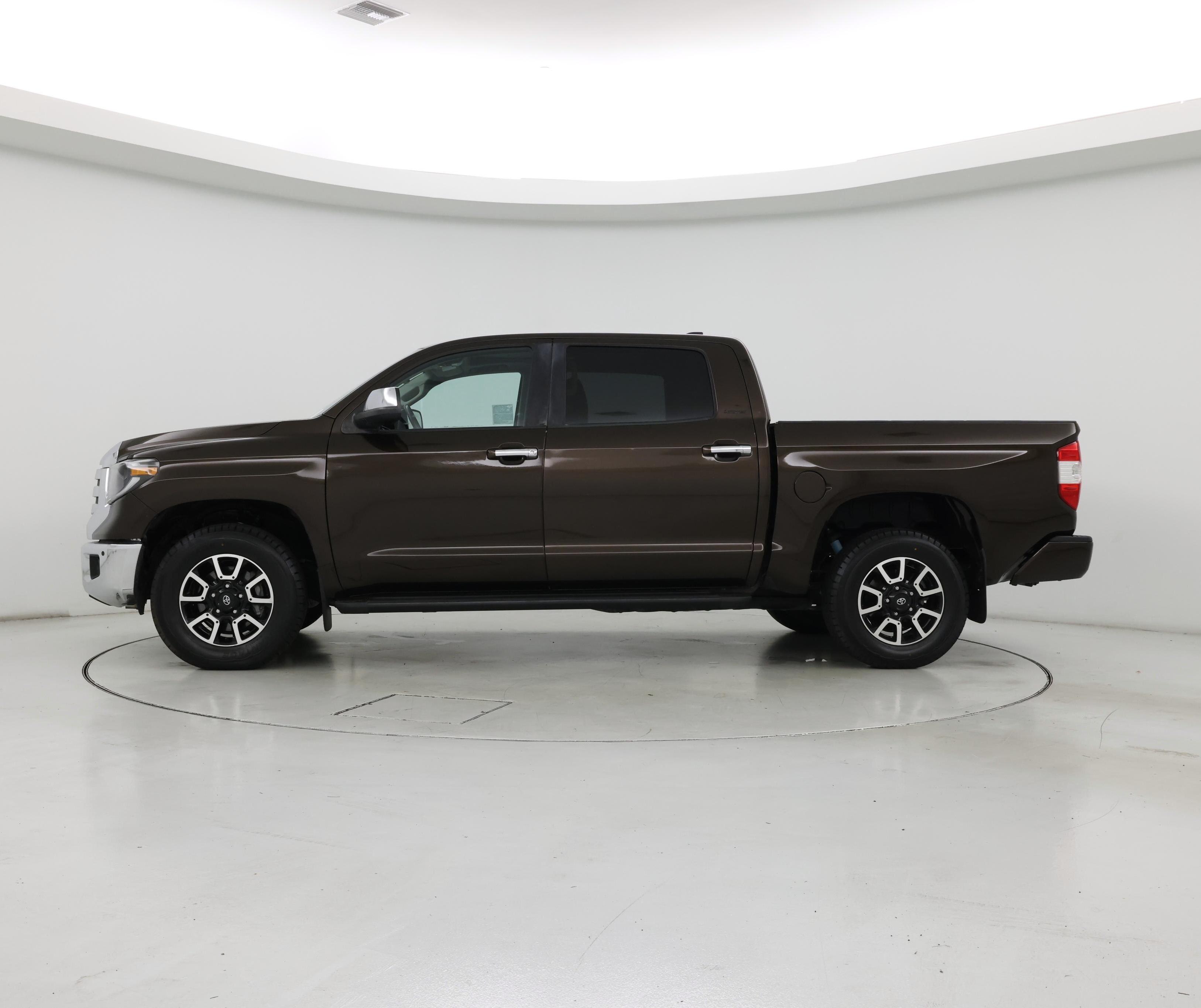 Thumbnail: 2021 Toyota Tundra - 3