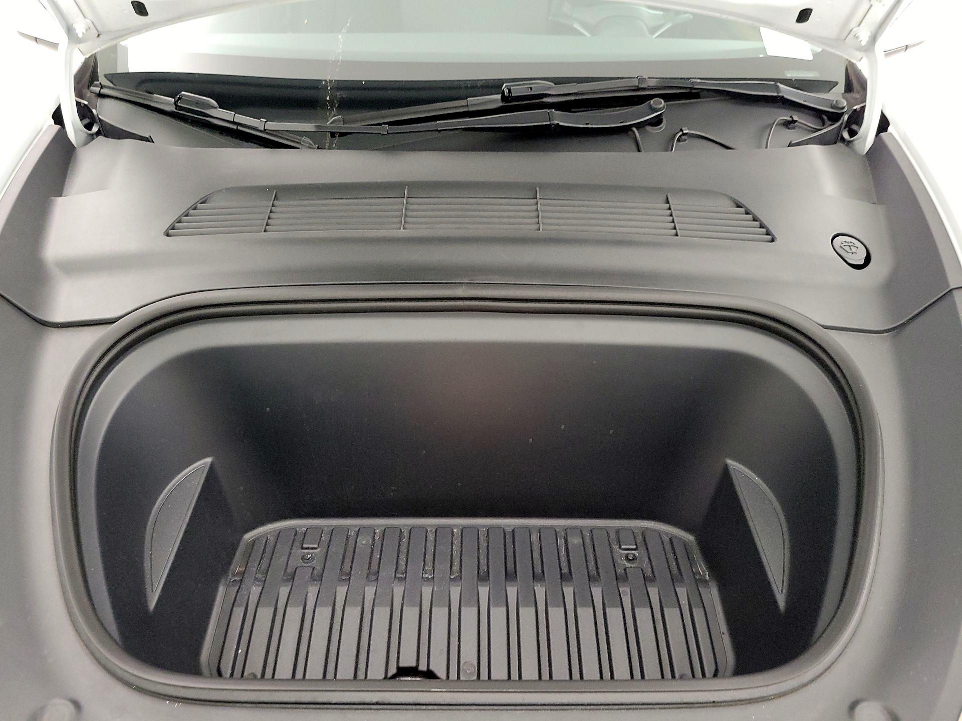 Thumbnail: 2023 Tesla Model Y - 20