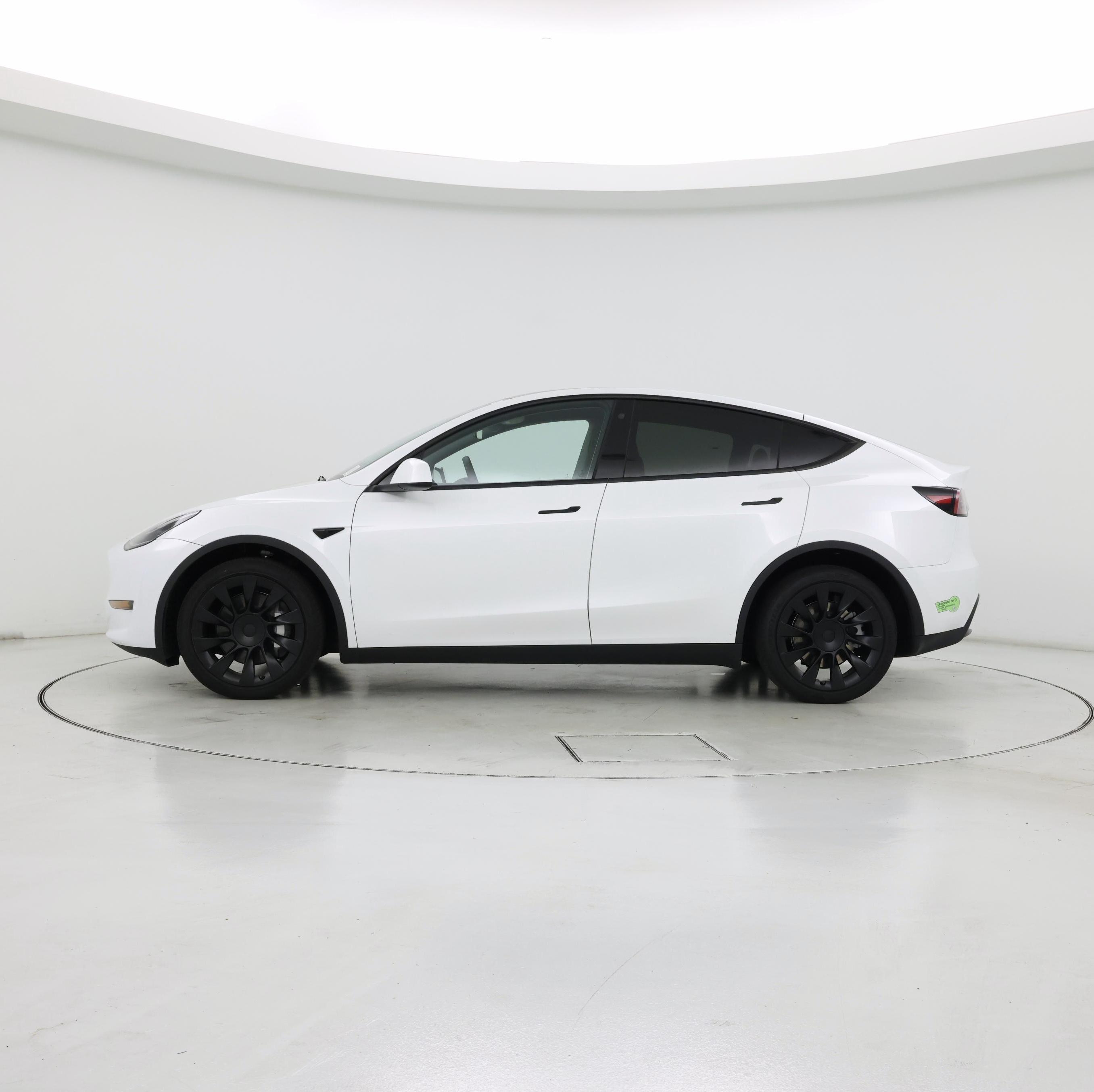 Thumbnail: 2023 Tesla Model Y - 3