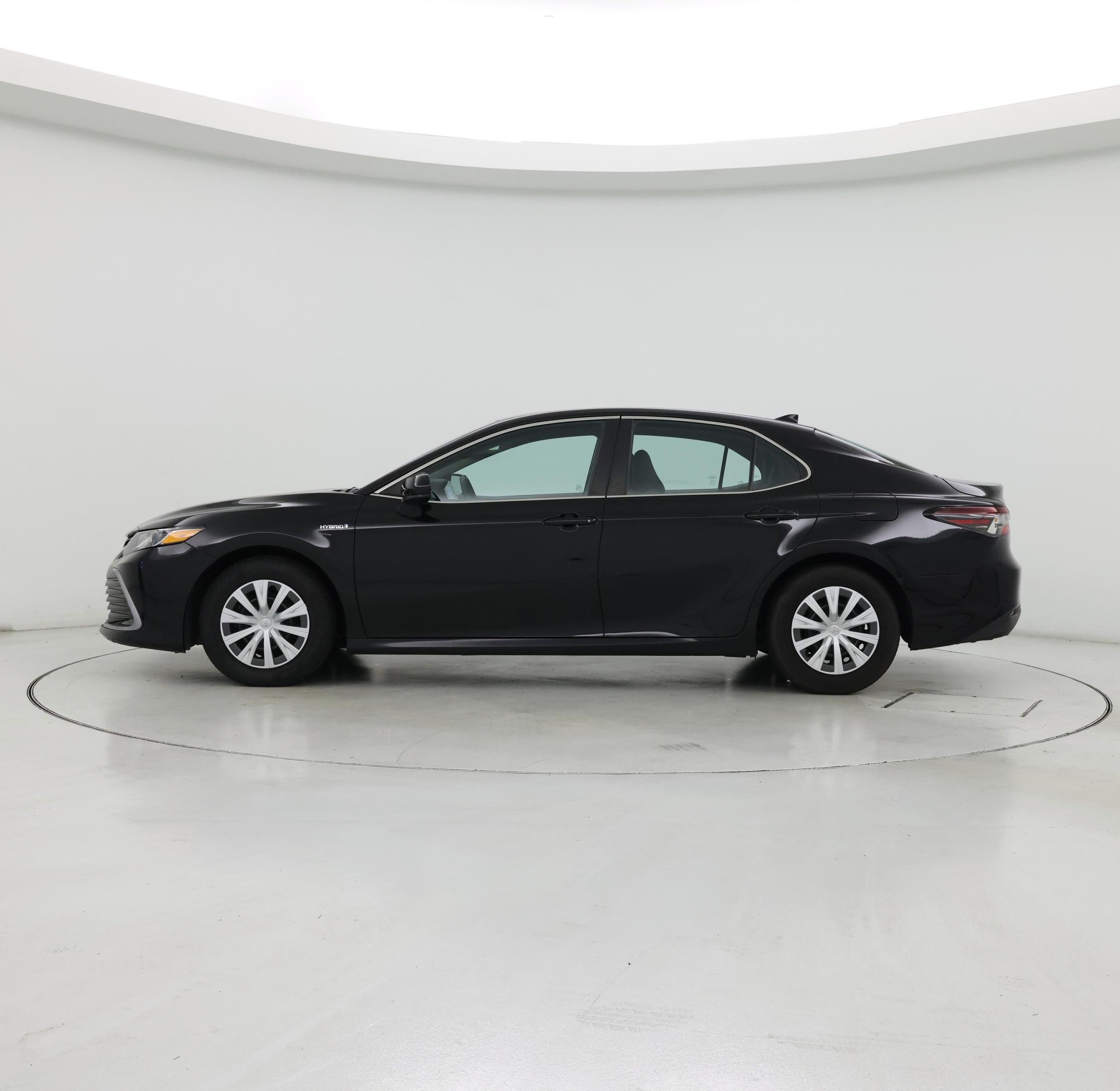 Thumbnail: 2021 Toyota Camry - 3