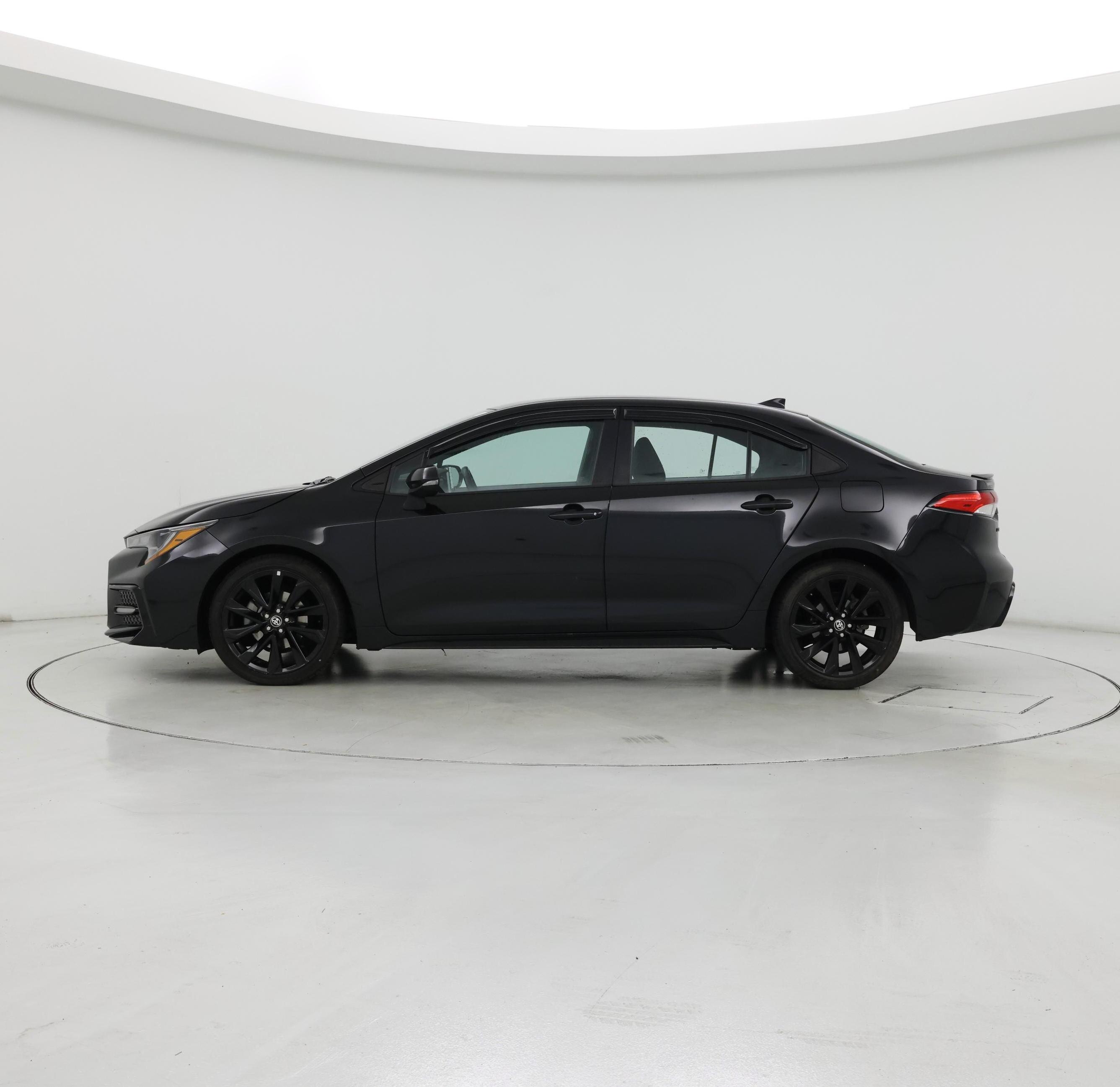 Thumbnail: 2021 Toyota Corolla - 3