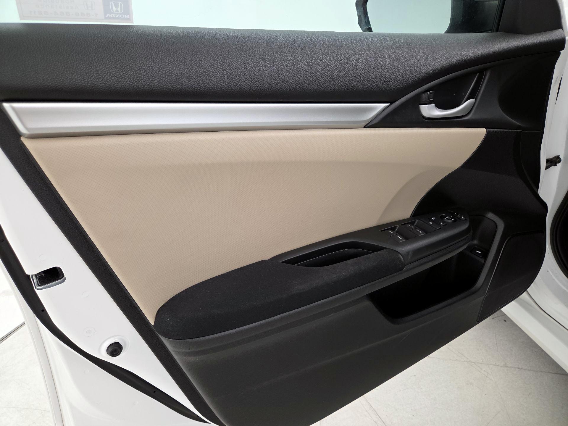 Thumbnail: 2019 Honda Civic - 12
