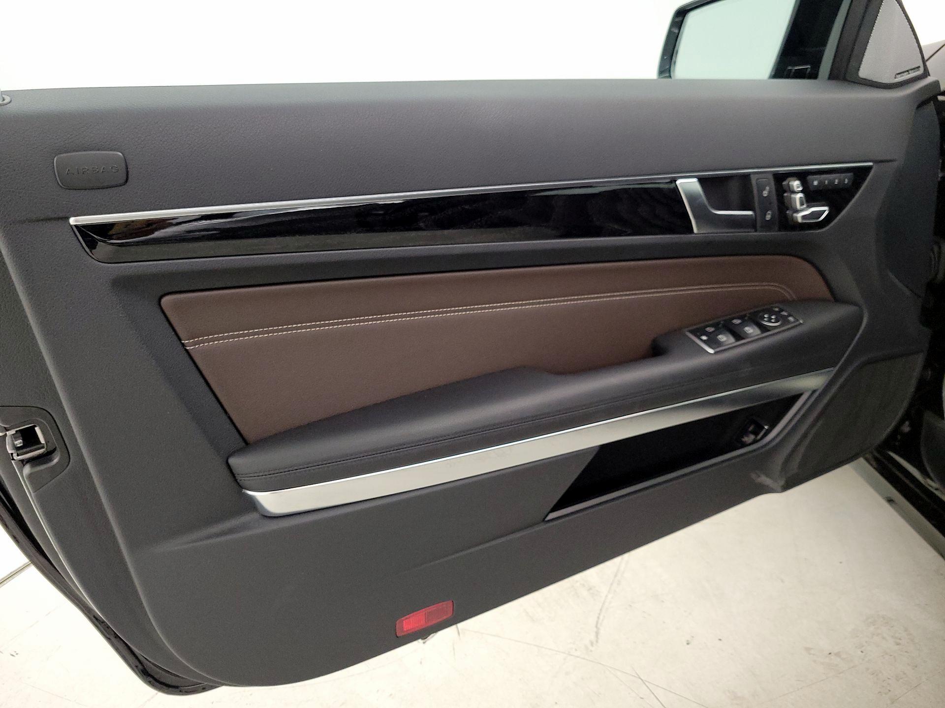Thumbnail: 2016 Mercedes-Benz E-Class - 12
