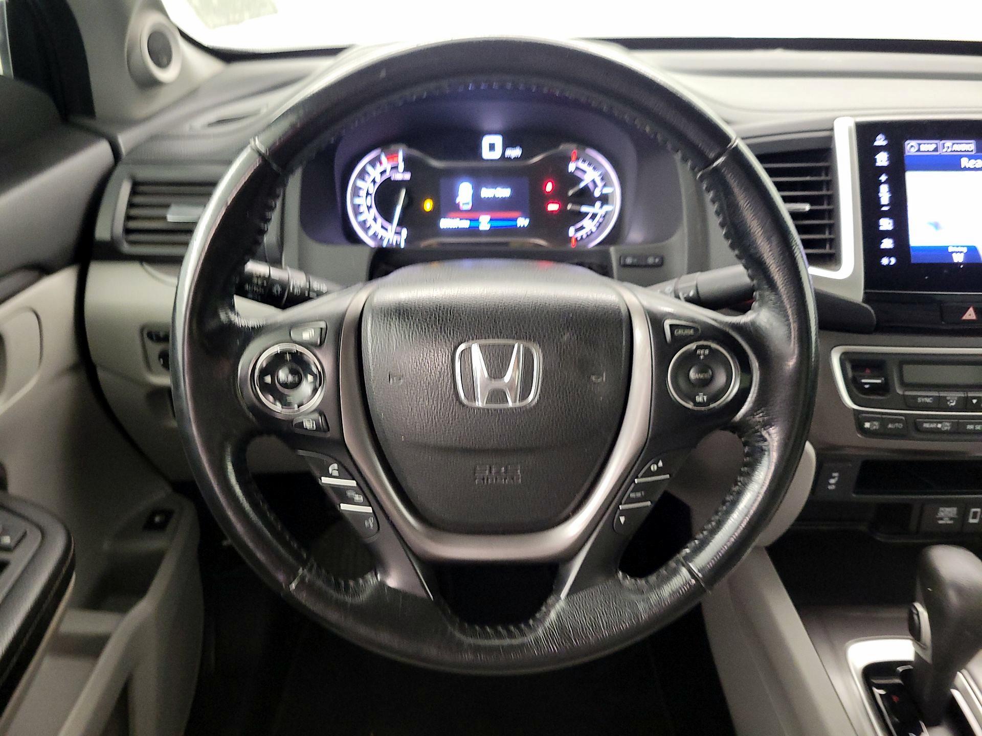 Thumbnail: 2017 Honda Ridgeline - 10