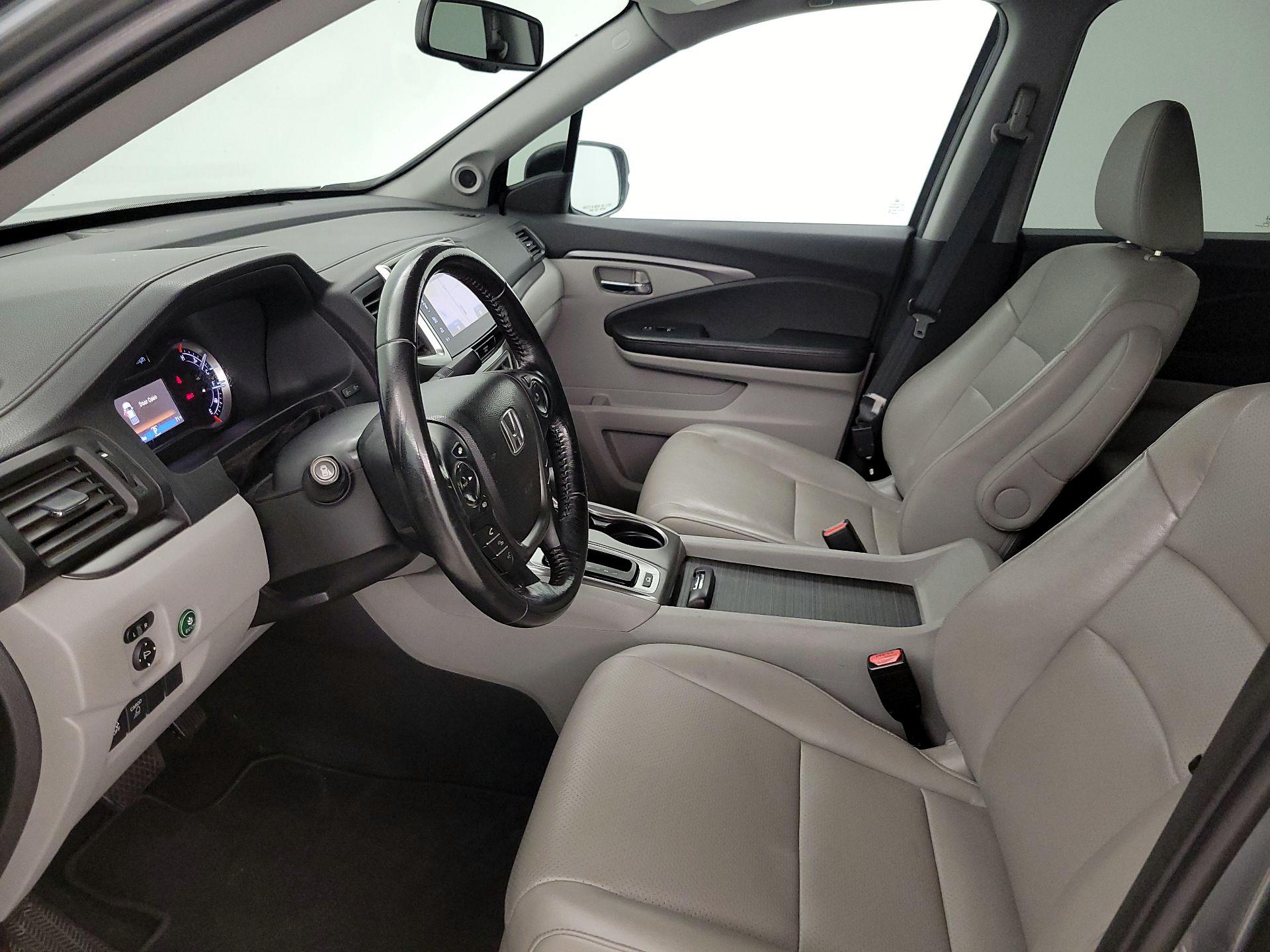Thumbnail: 2017 Honda Ridgeline - 11