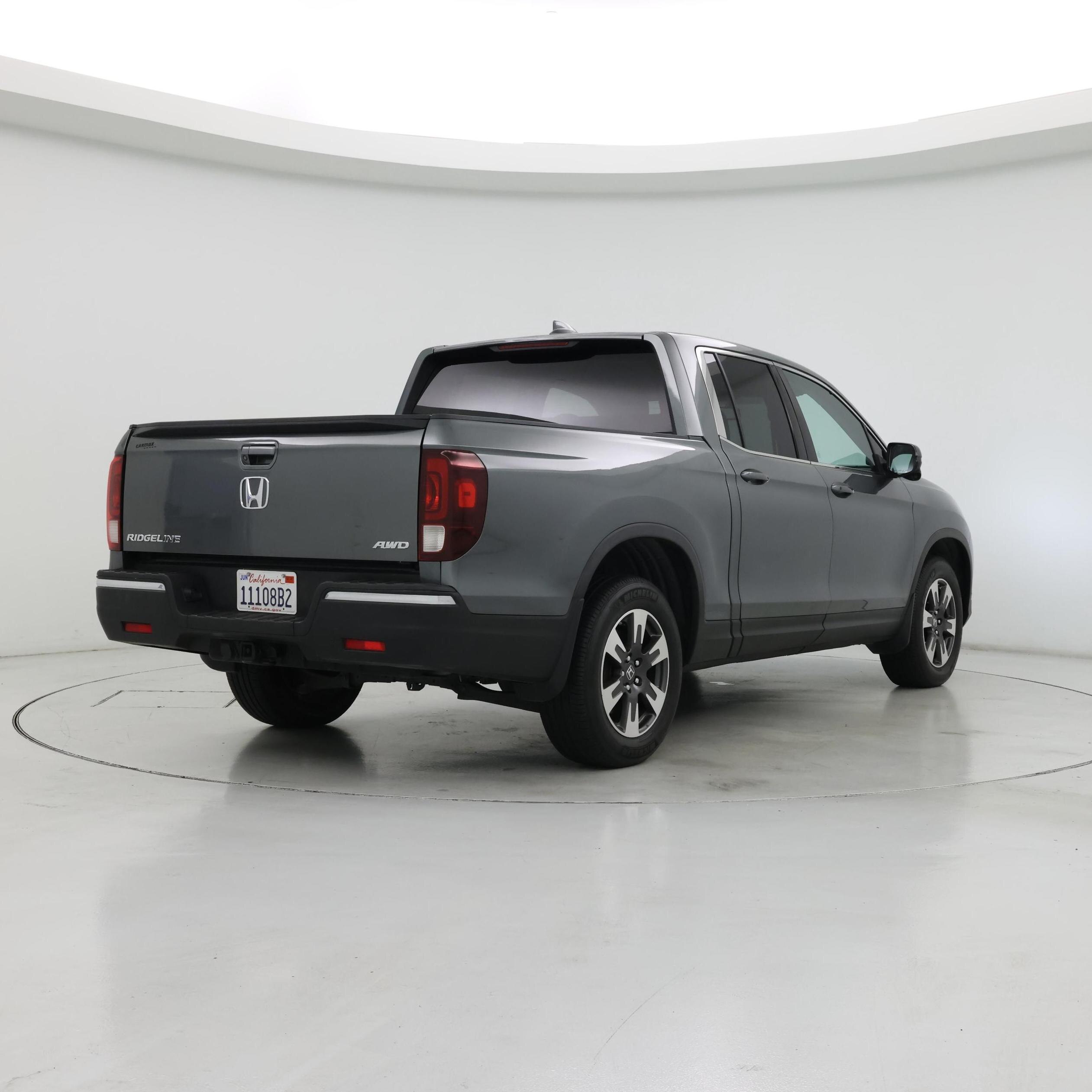 Thumbnail: 2017 Honda Ridgeline - 8
