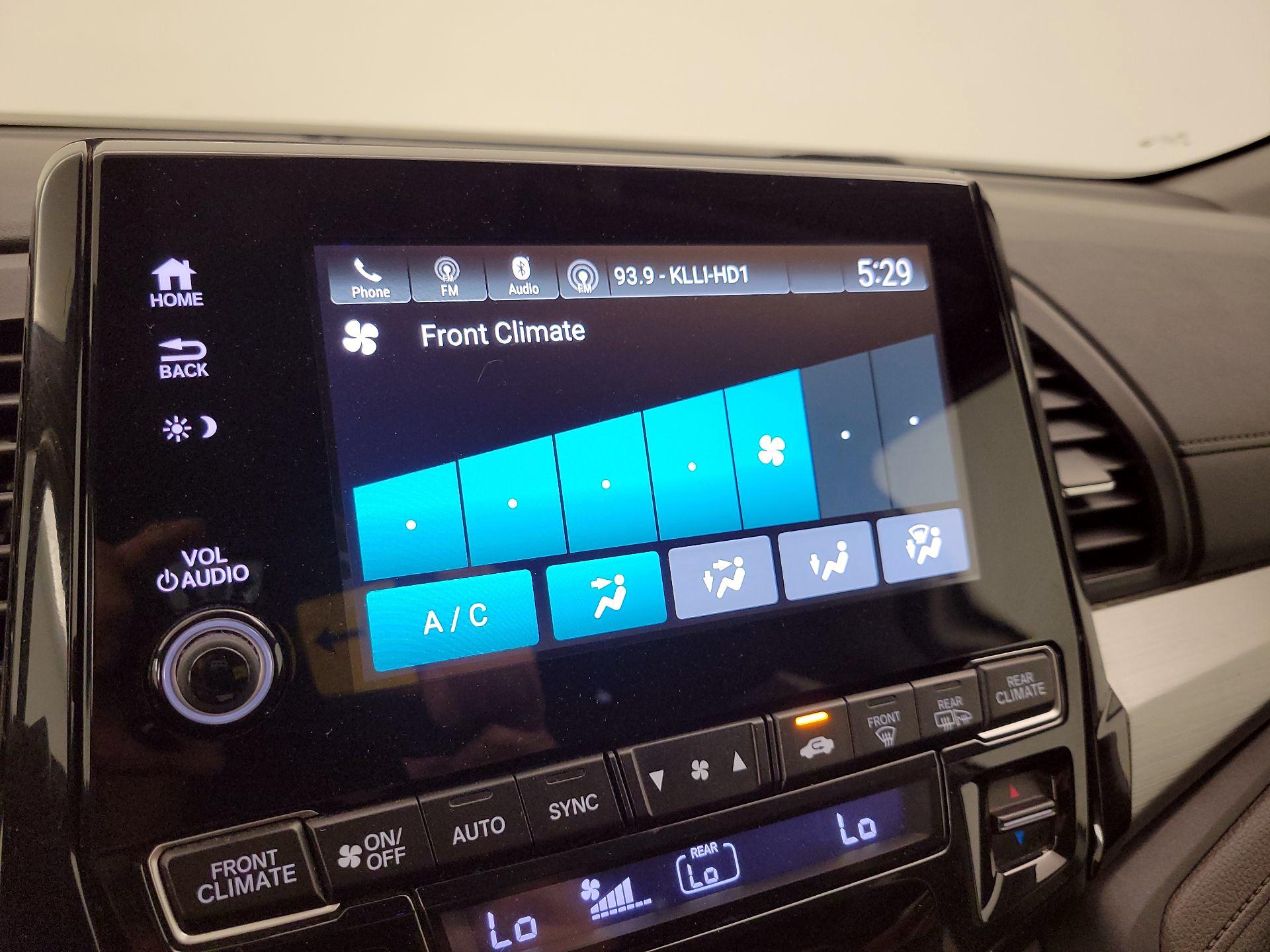 Thumbnail: 2019 Honda Odyssey - 16