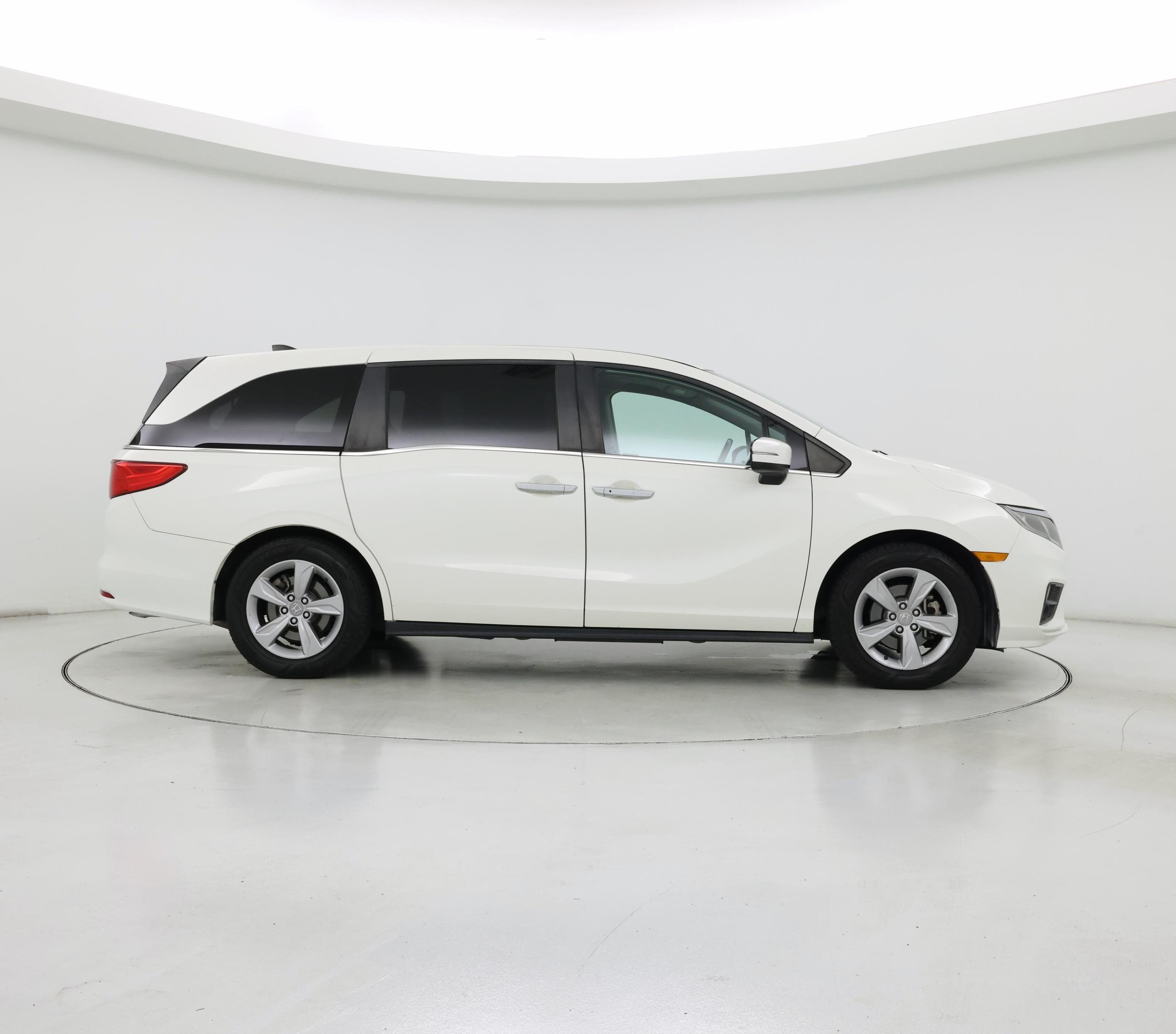 Thumbnail: 2019 Honda Odyssey - 7