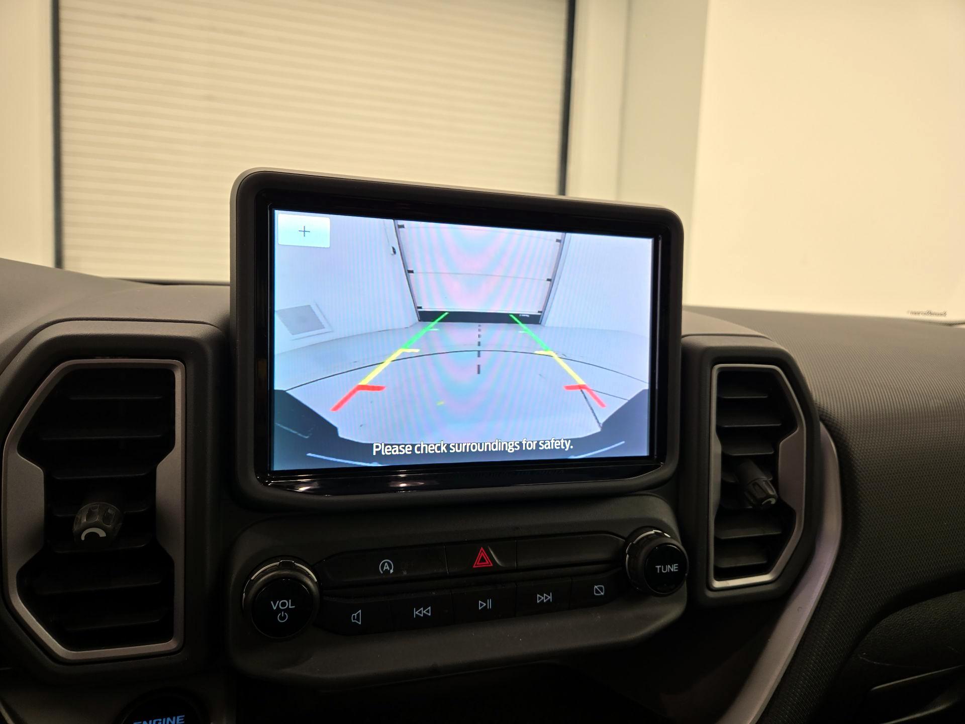 Thumbnail: 2021 Ford Bronco Sport - 14