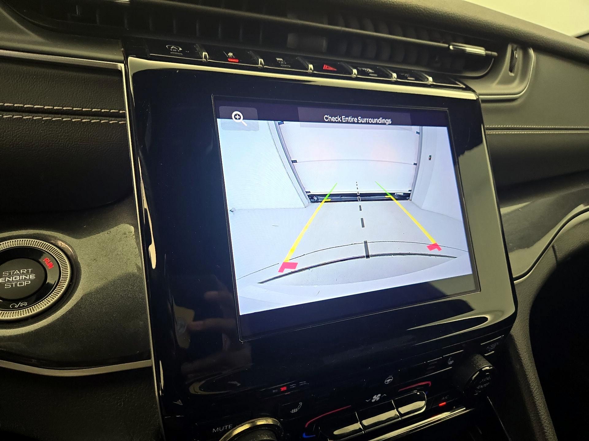 Thumbnail: 2023 Jeep Grand Cherokee - 14