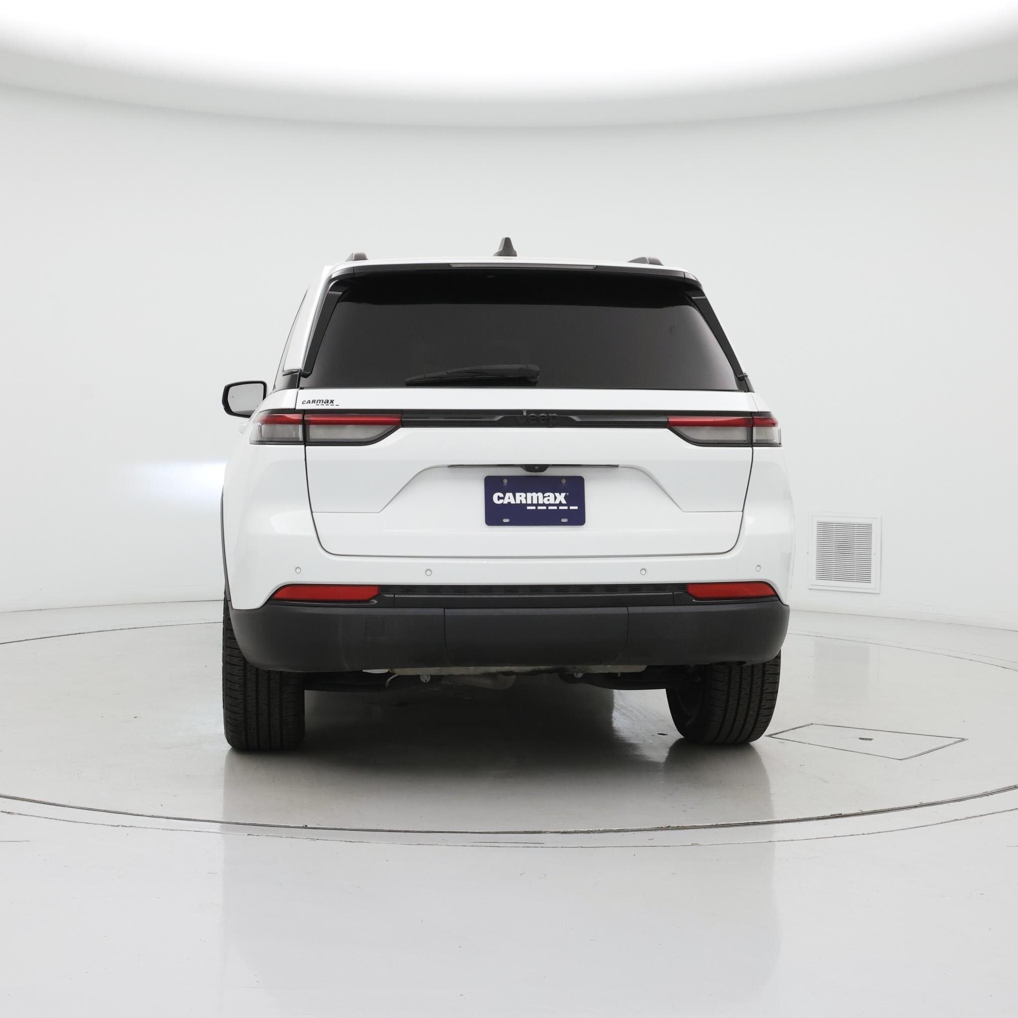 Thumbnail: 2023 Jeep Grand Cherokee - 6