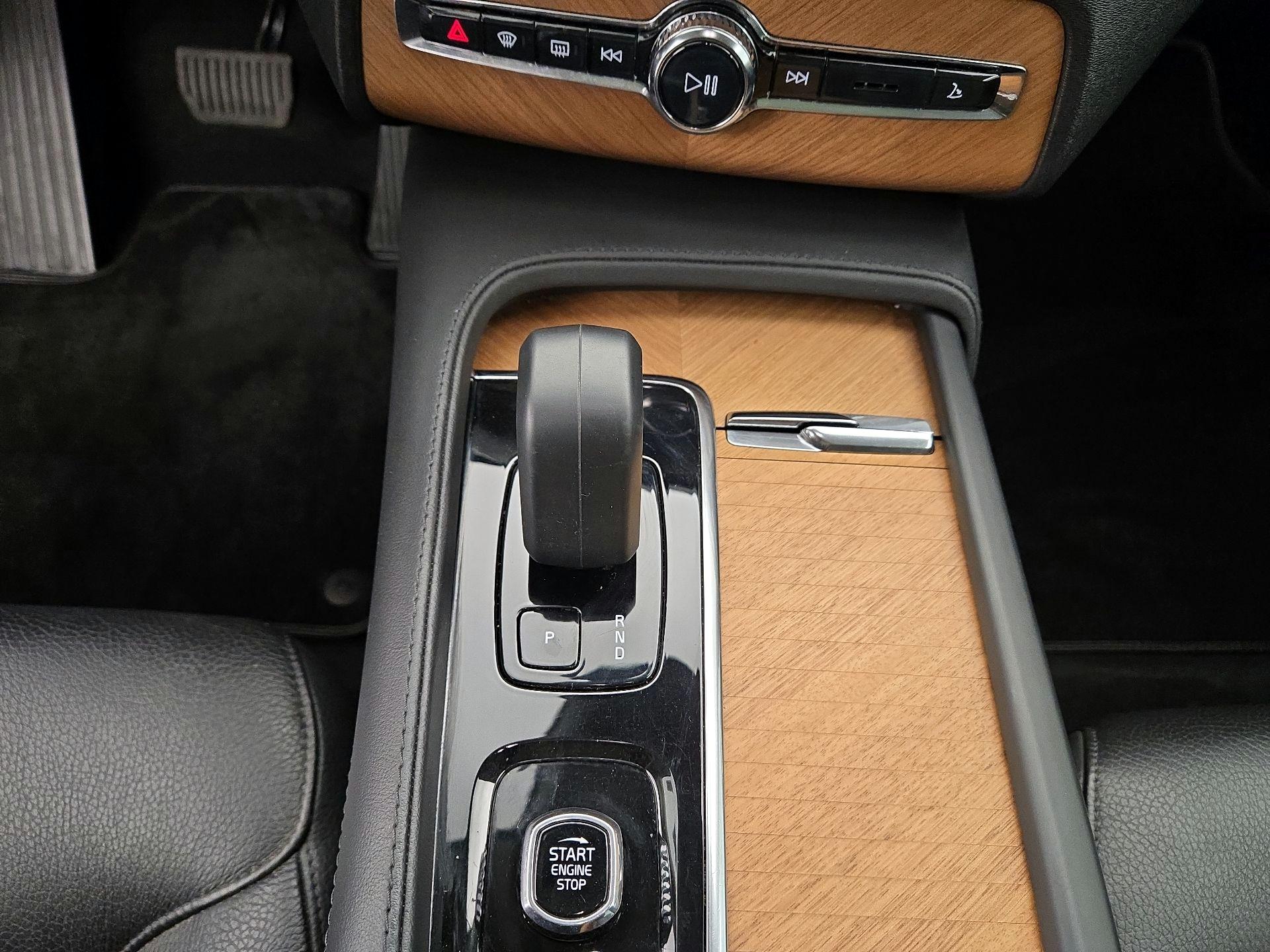 Thumbnail: 2023 Volvo XC90 - 18