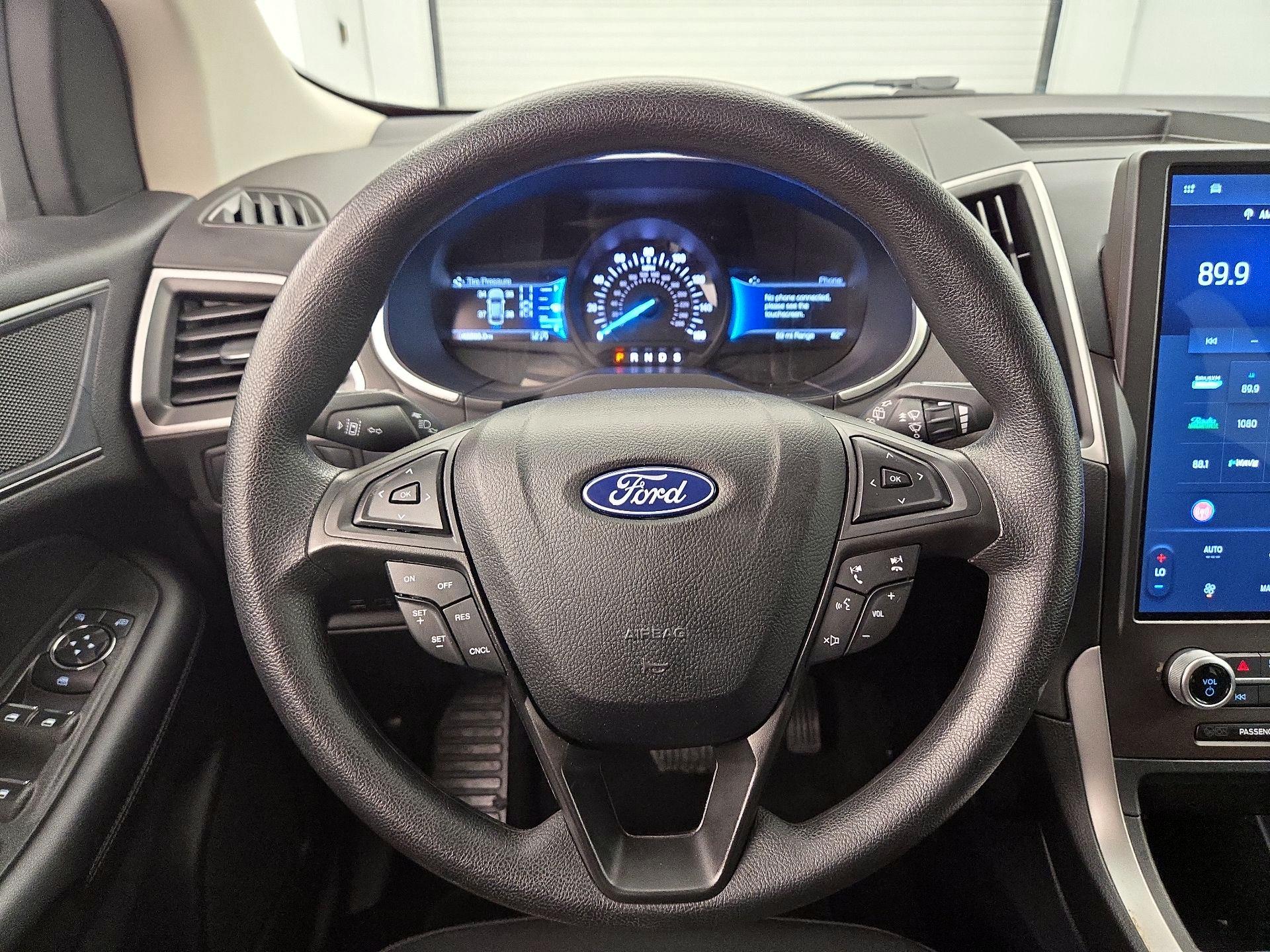 Thumbnail: 2021 Ford Edge - 10