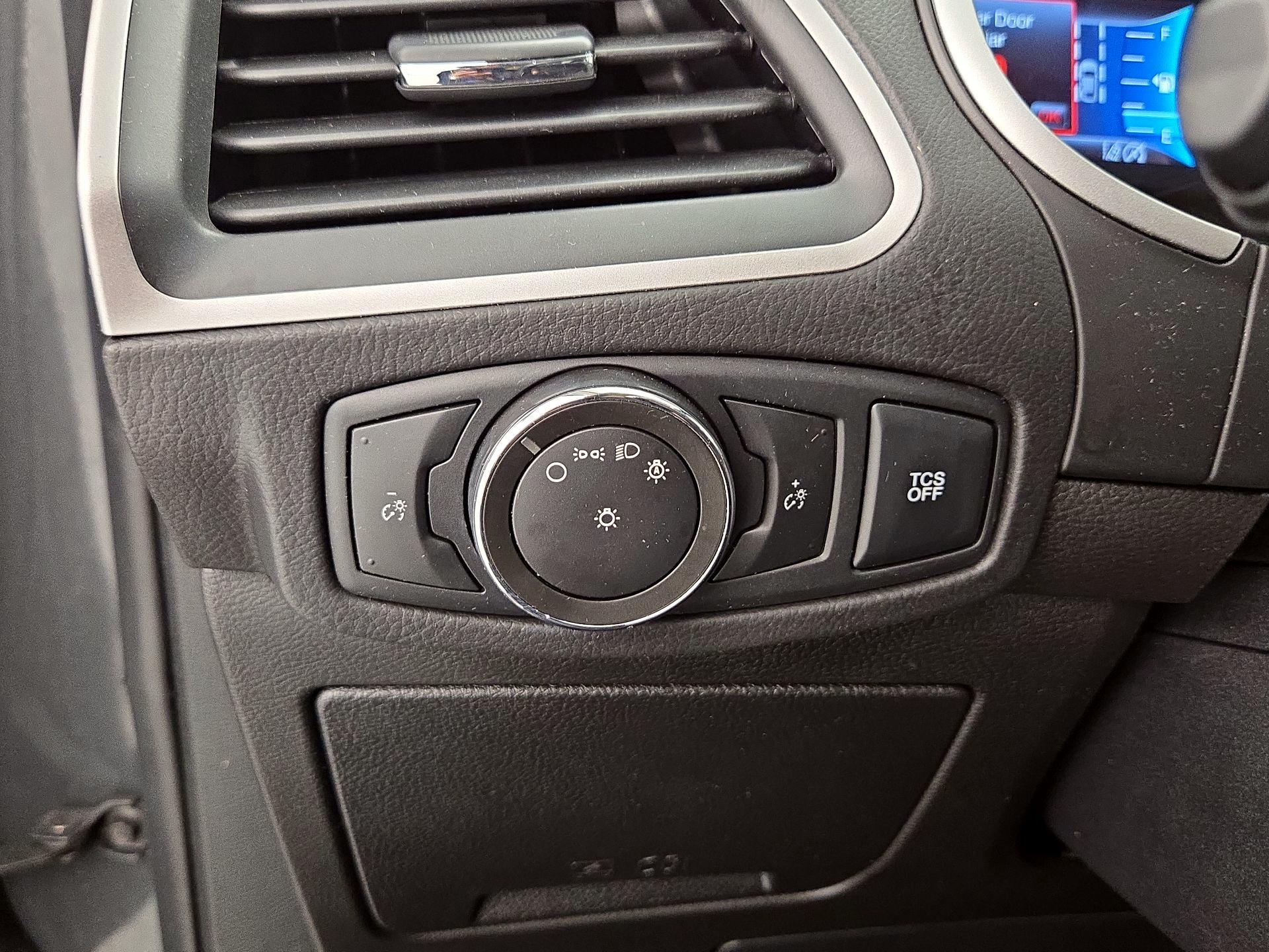 Thumbnail: 2021 Ford Edge - 13