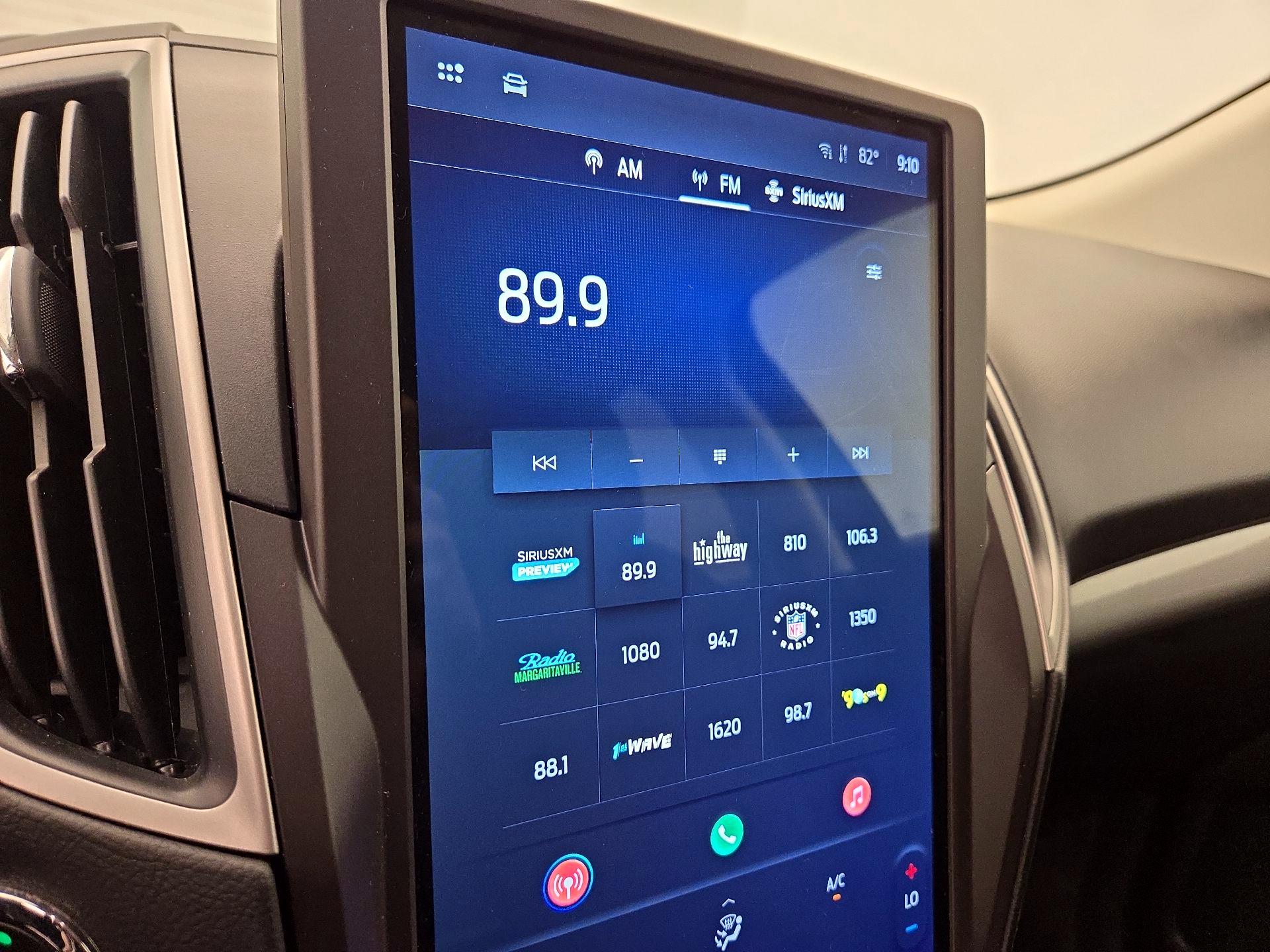 Thumbnail: 2021 Ford Edge - 15
