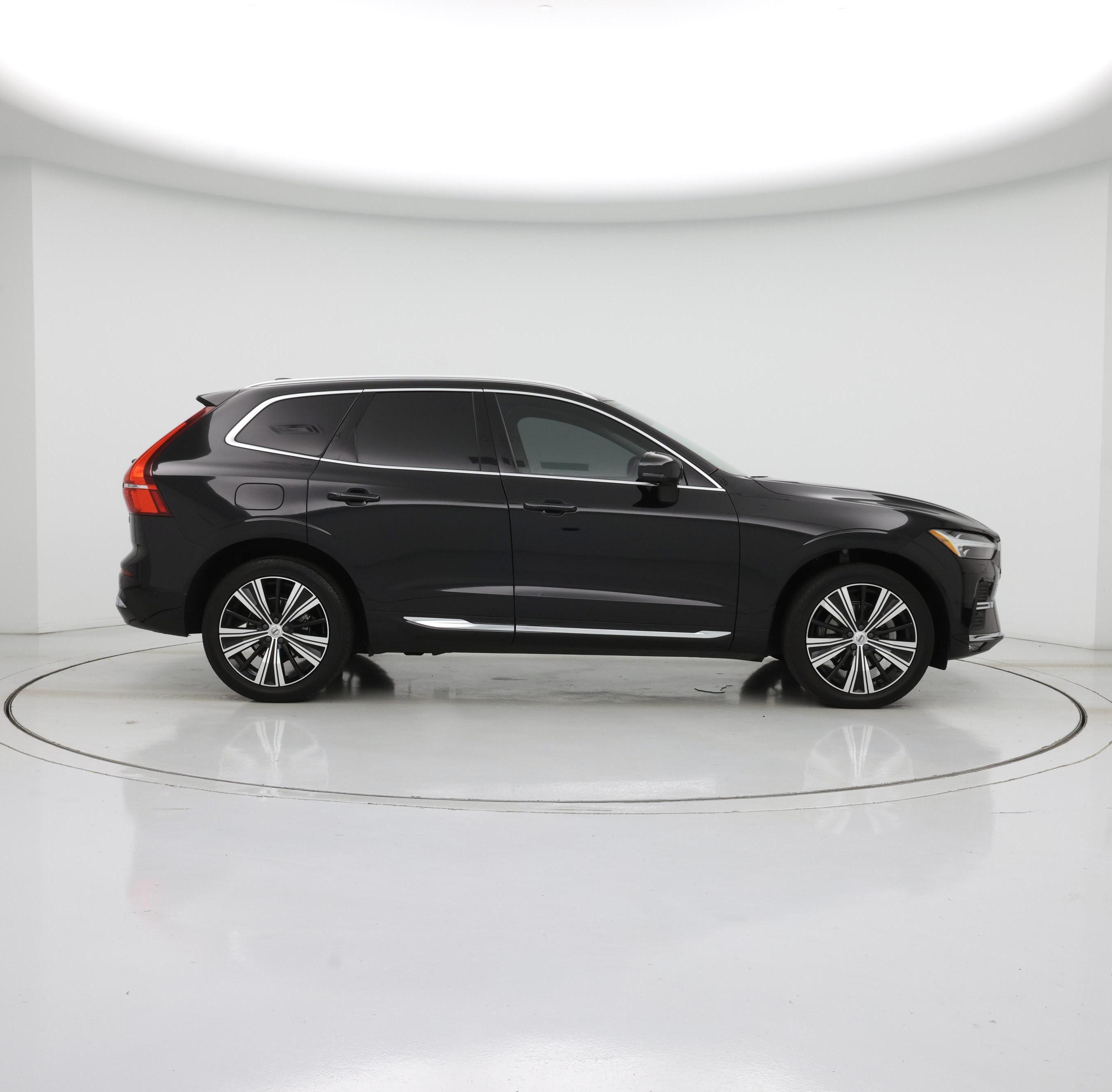 Thumbnail: 2023 Volvo XC60 - 7