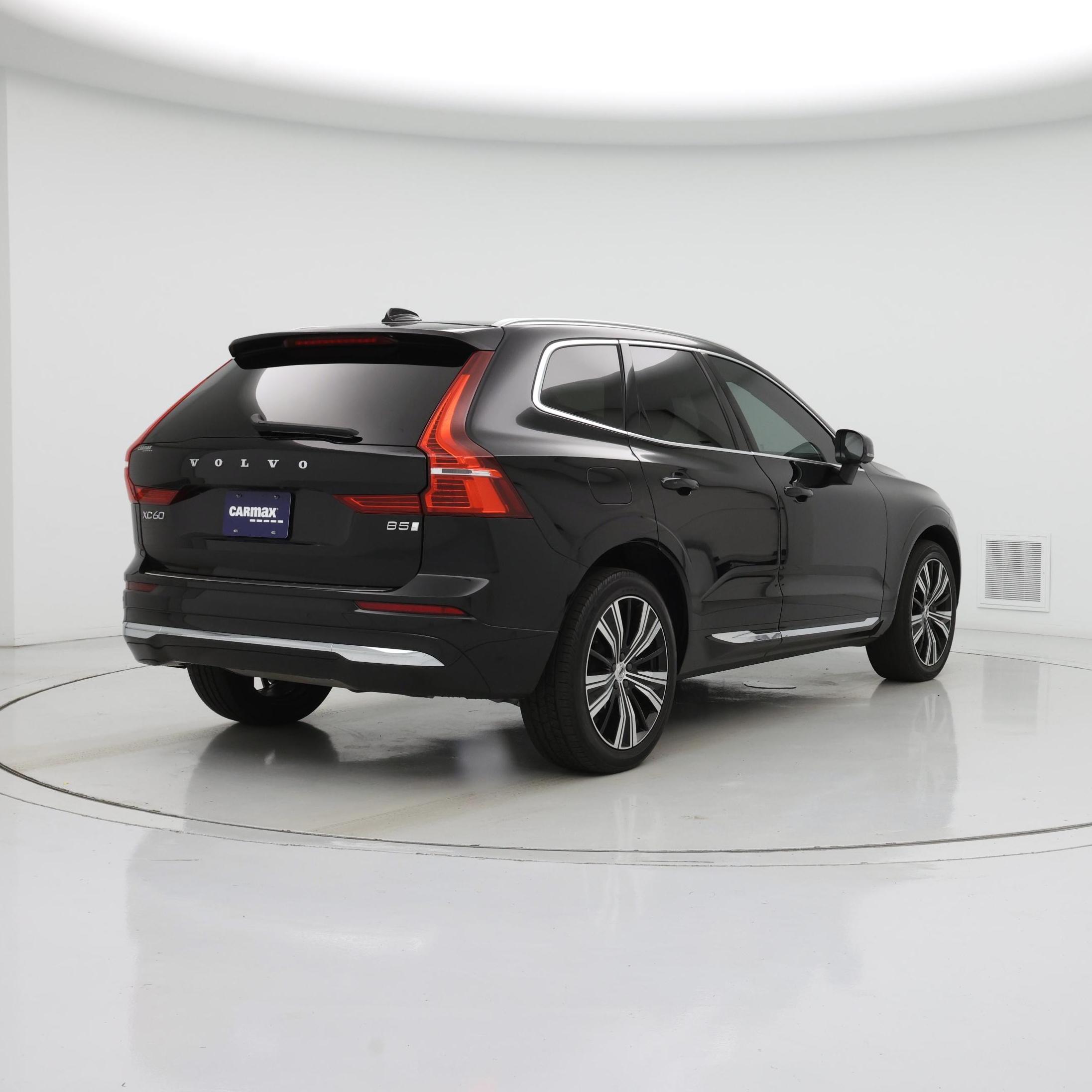 Thumbnail: 2023 Volvo XC60 - 8