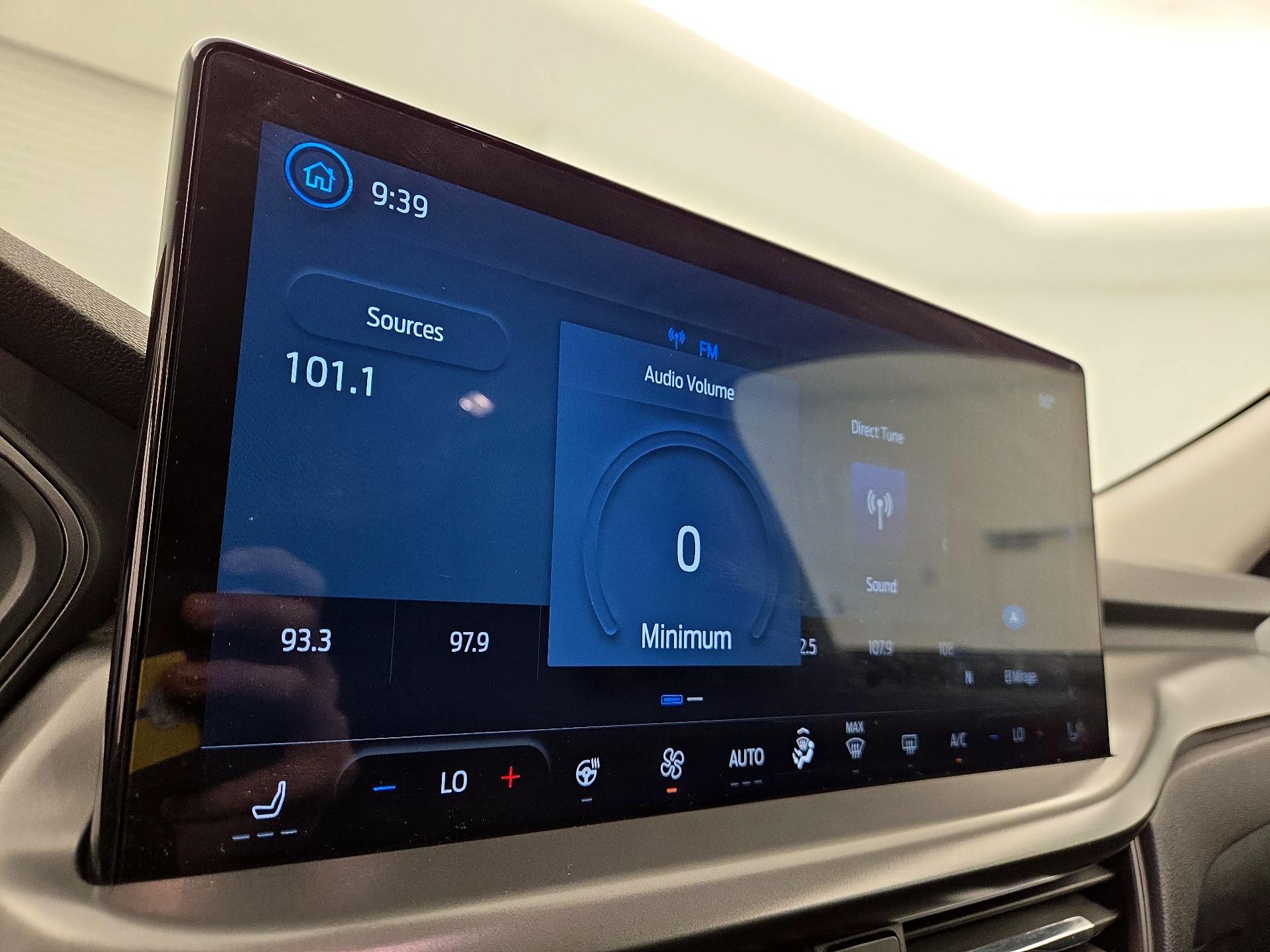 Thumbnail: 2023 Ford Escape - 16