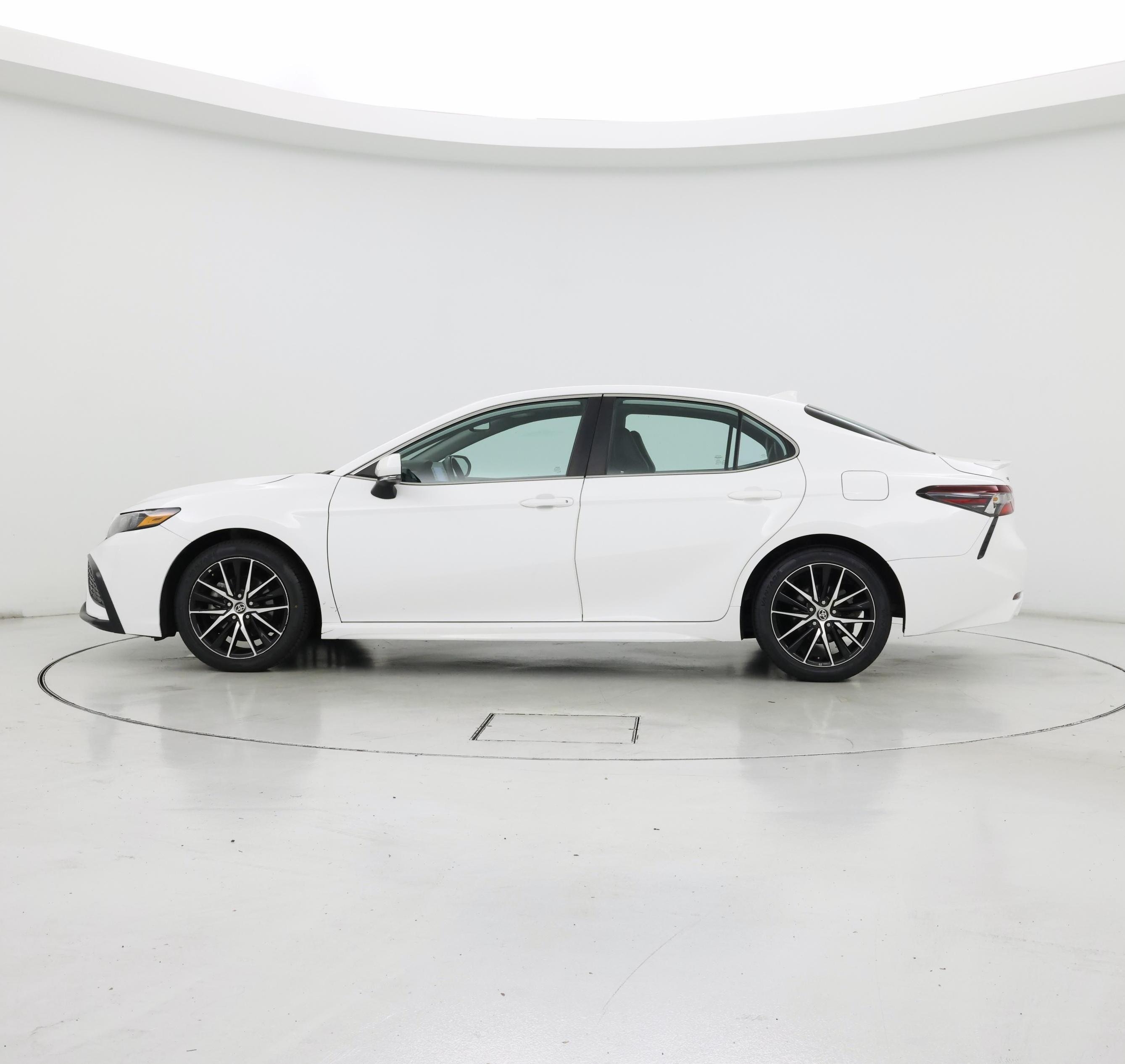 Thumbnail: 2023 Toyota Camry - 3