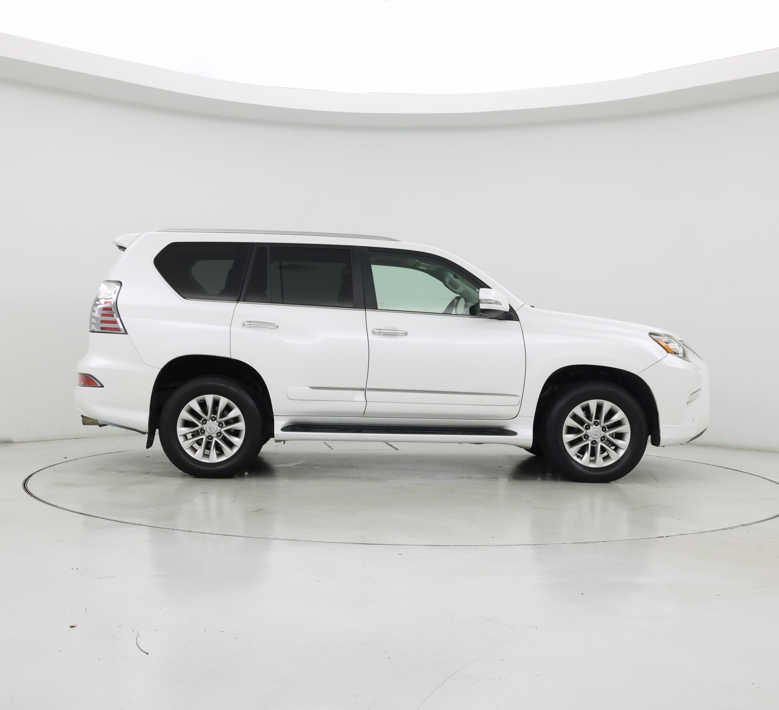 Thumbnail: 2015 Lexus GX - 7