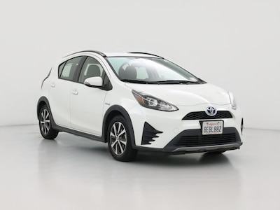 White 2018 Toyota Prius c Two