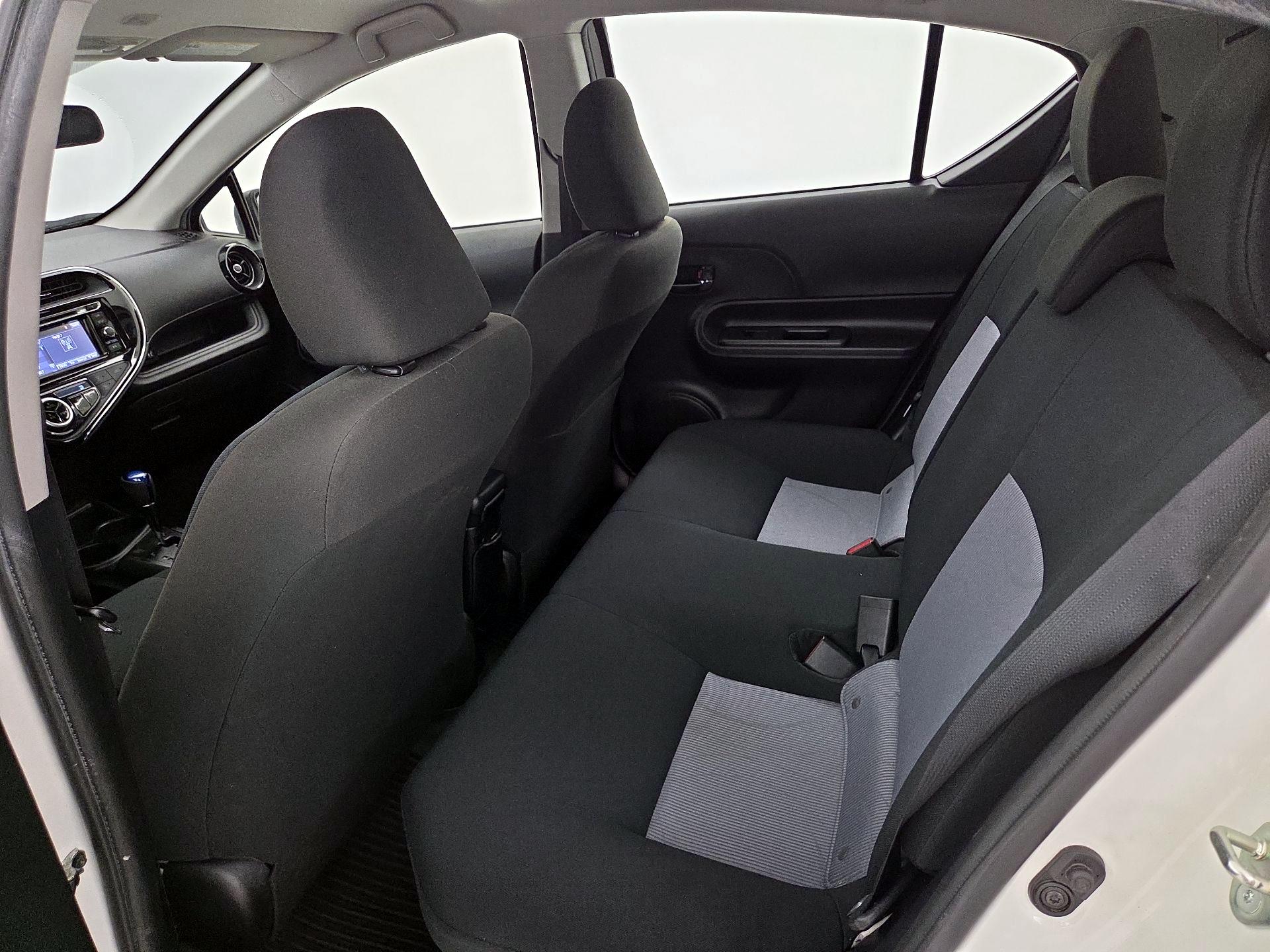 Thumbnail: 2018 Toyota Prius c - 19