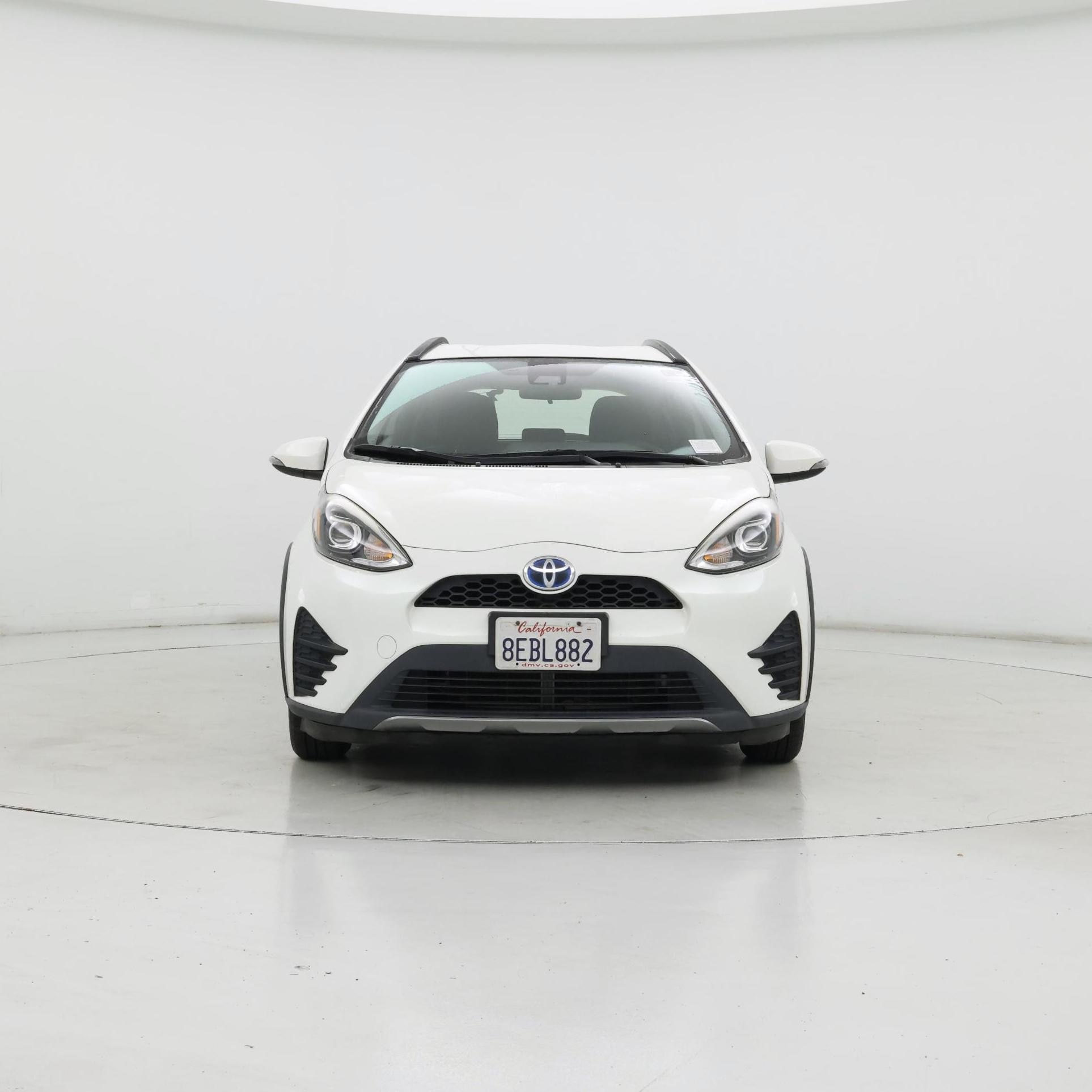 Thumbnail: 2018 Toyota Prius c - 5