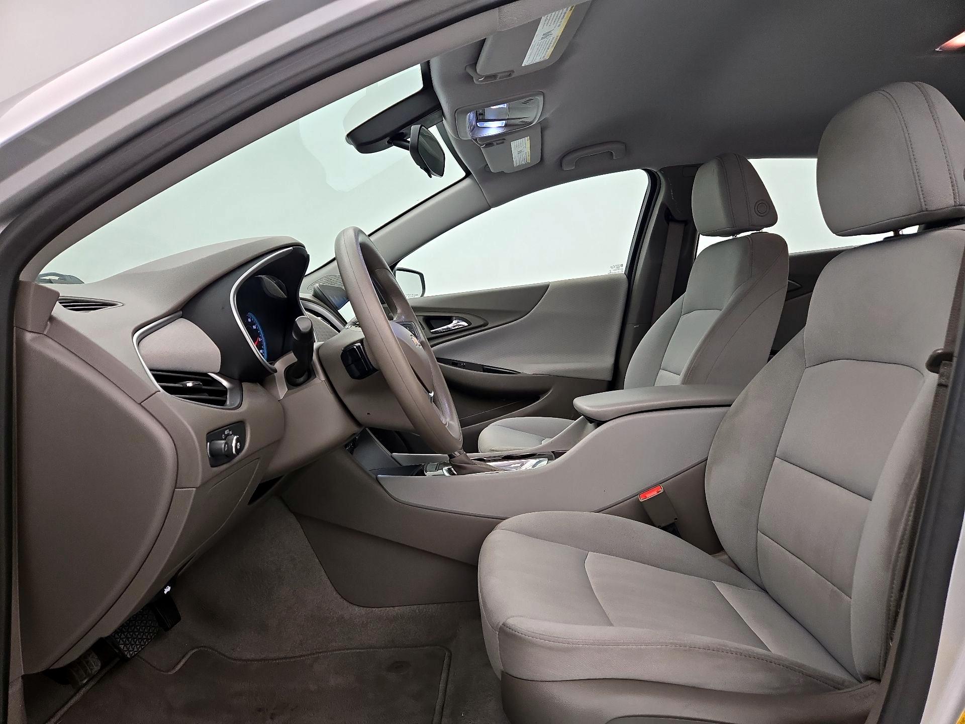 Thumbnail: 2020 Chevrolet Malibu - 11