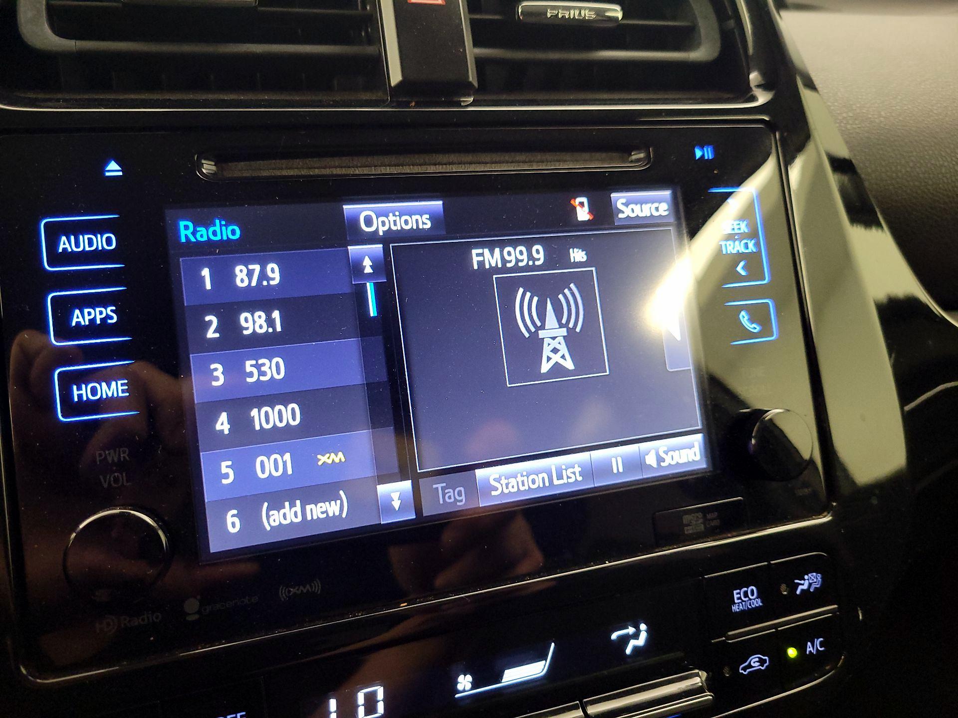 Thumbnail: 2017 Toyota Prius - 16