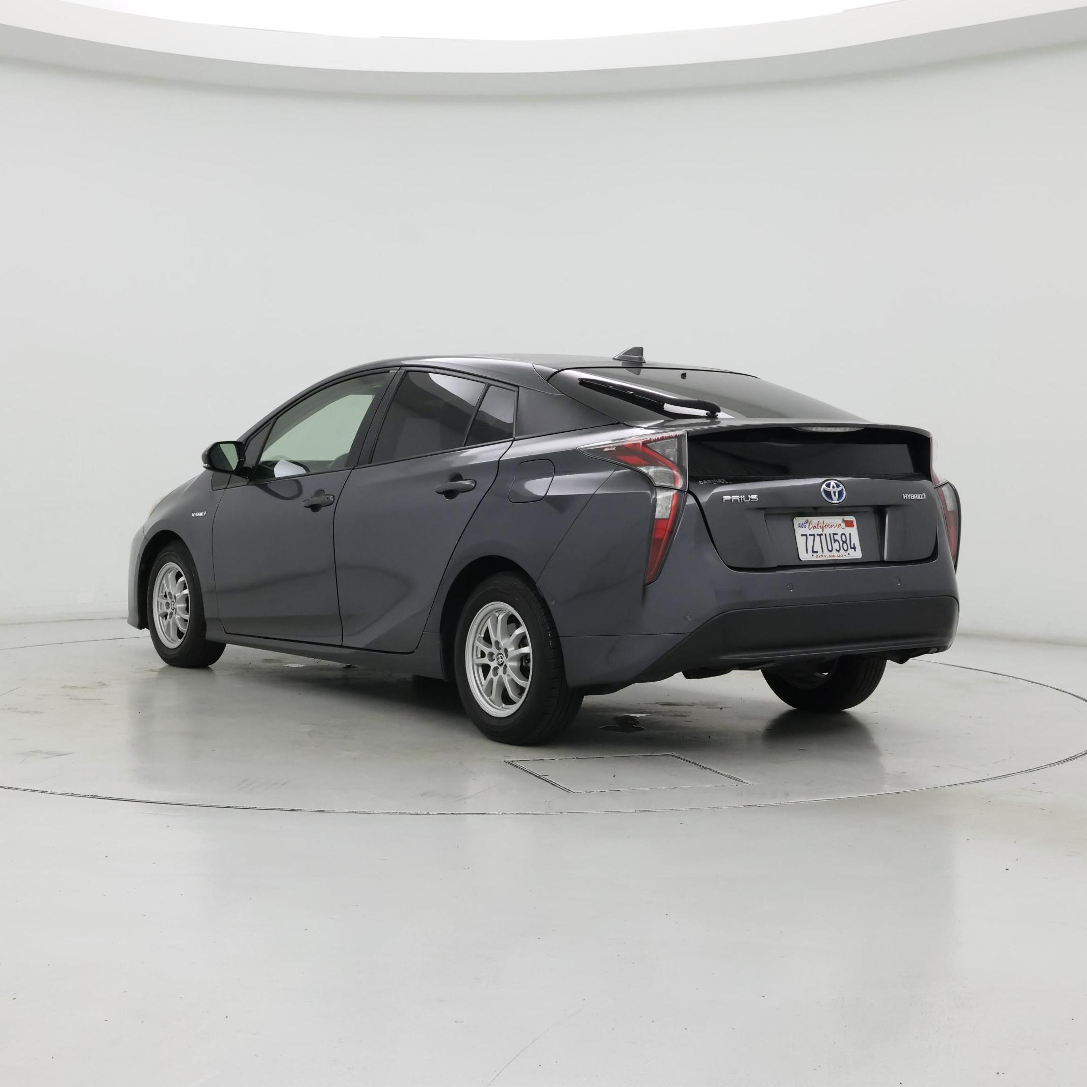 Thumbnail: 2017 Toyota Prius - 2