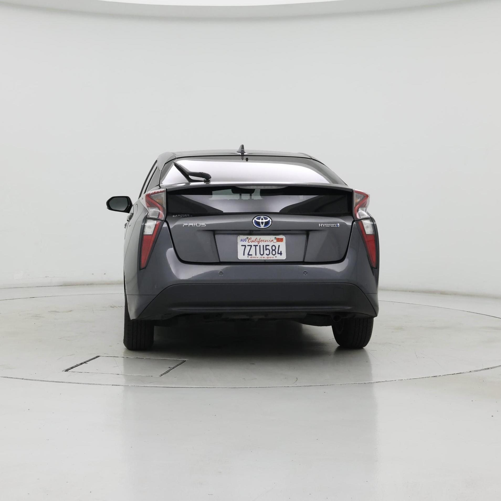 Thumbnail: 2017 Toyota Prius - 6