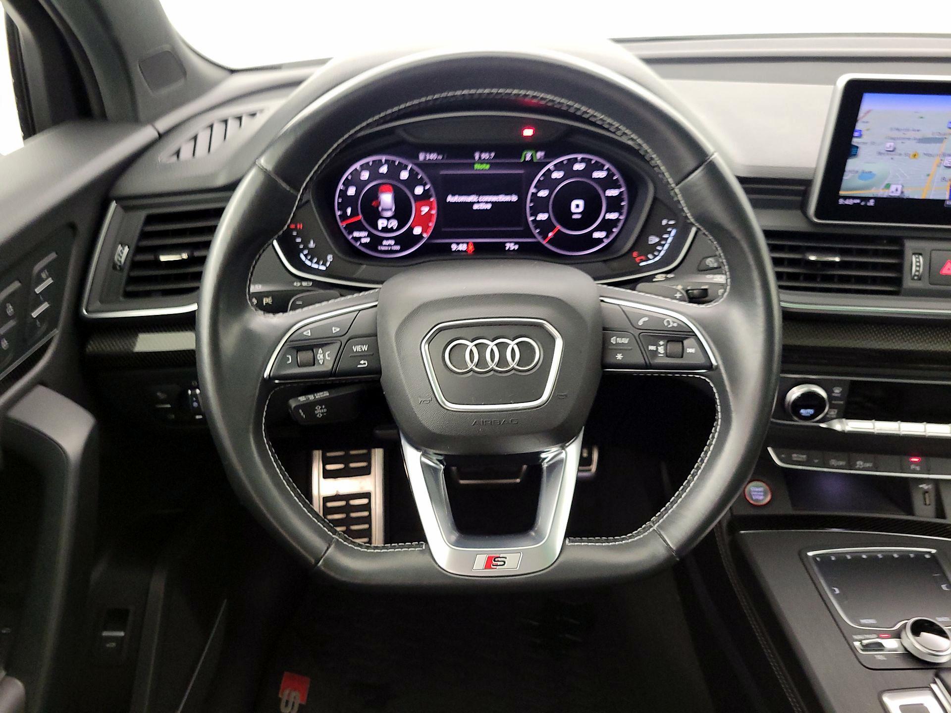 Thumbnail: 2020 Audi SQ5 - 10
