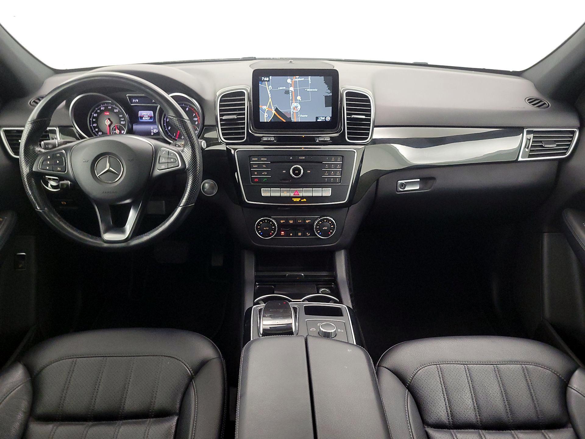 Thumbnail: 2016 Mercedes-Benz GLE - 9