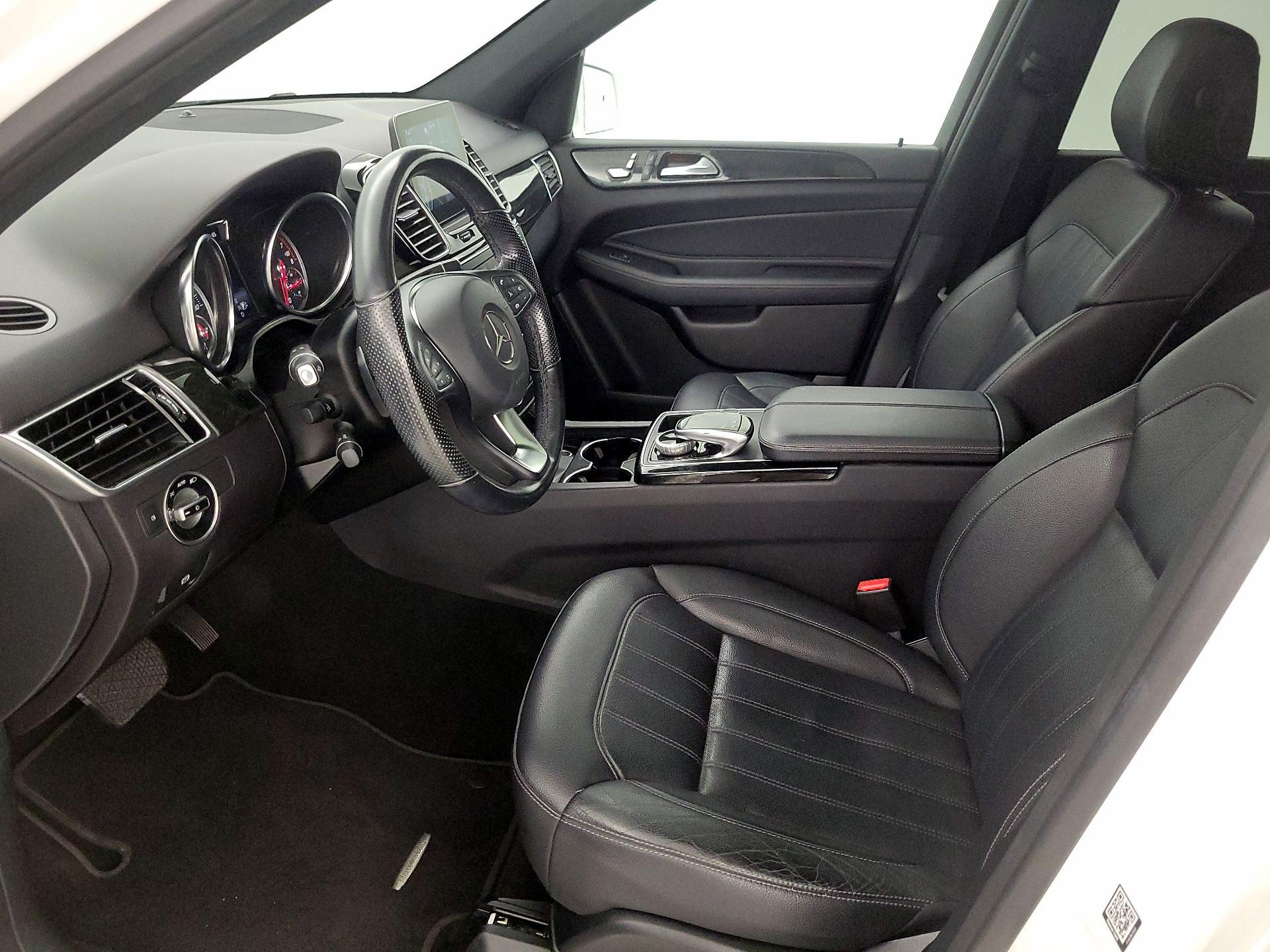 Thumbnail: 2016 Mercedes-Benz GLE - 11