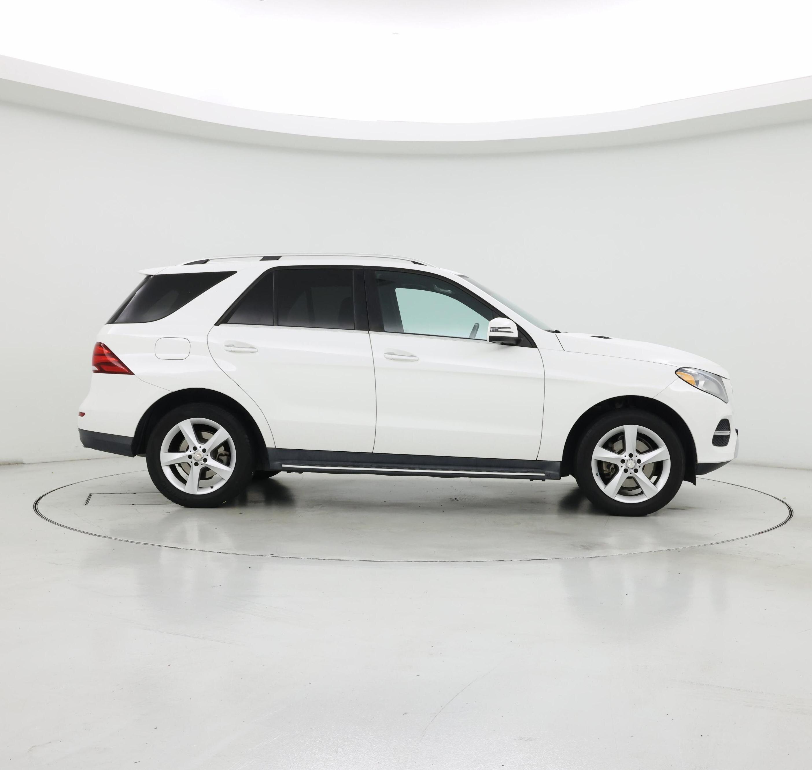 Thumbnail: 2016 Mercedes-Benz GLE - 7