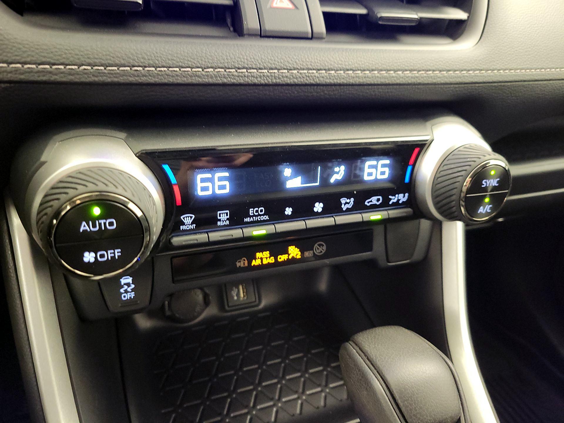 Thumbnail: 2024 Toyota RAV4 - 16
