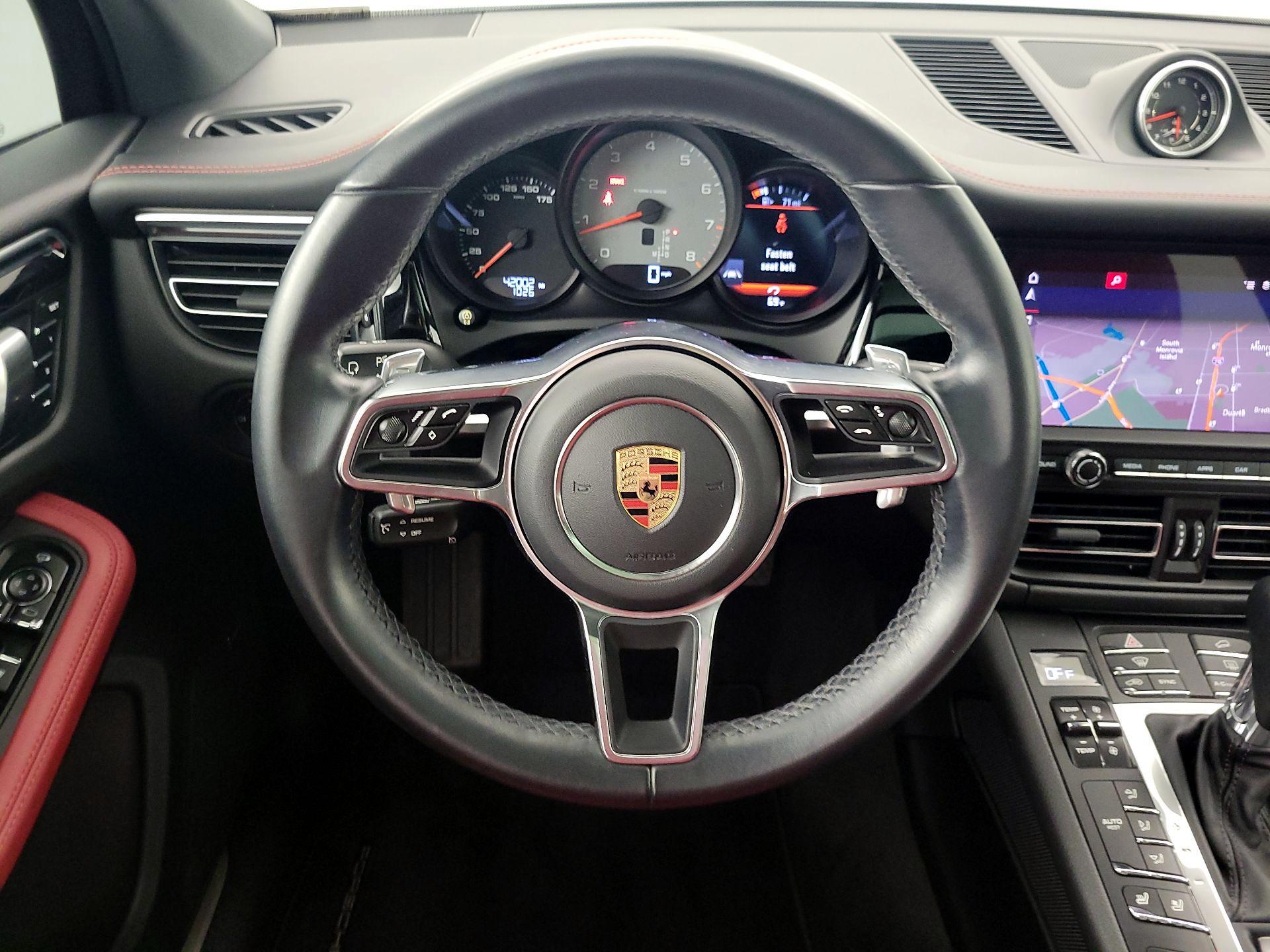 Thumbnail: 2020 Porsche Macan - 10
