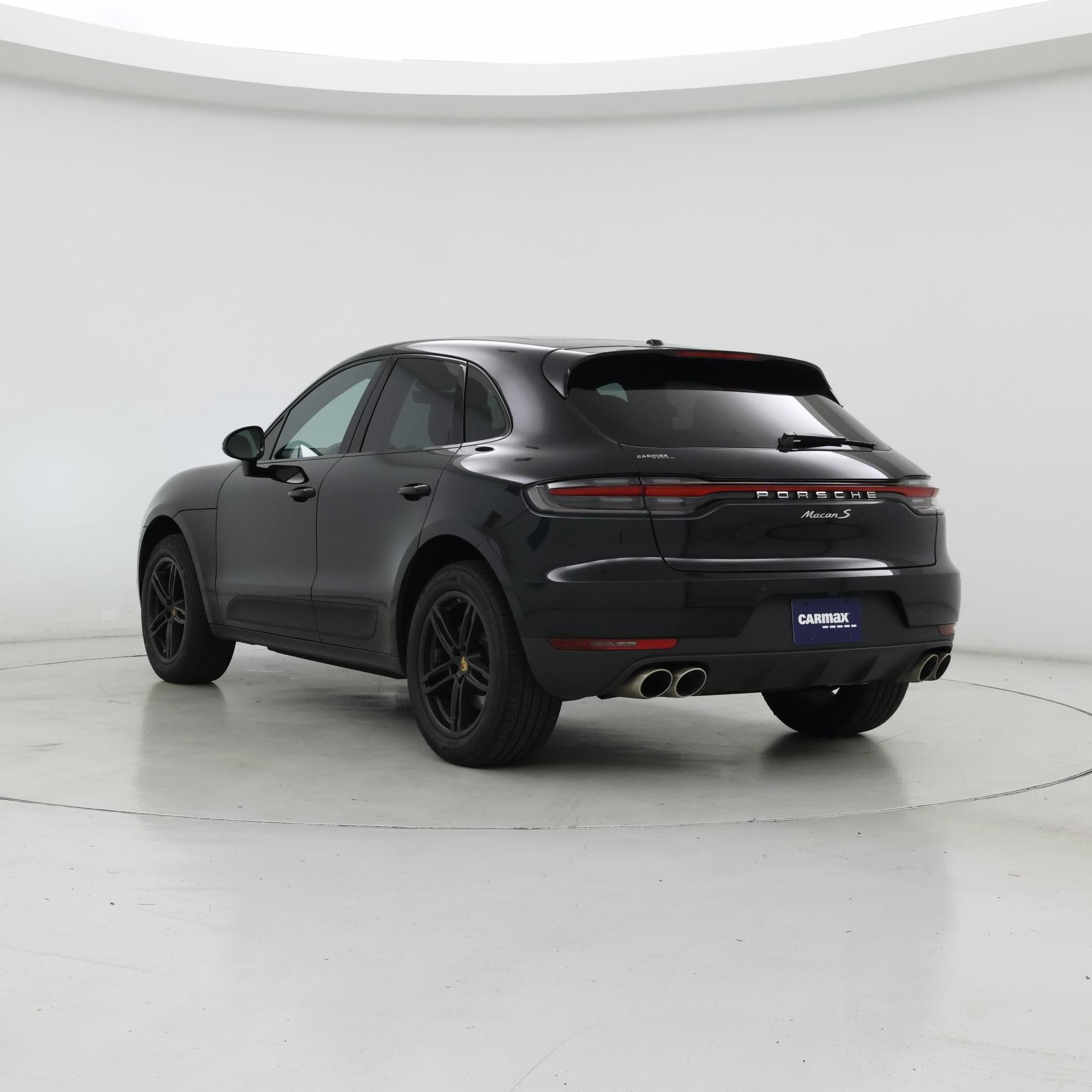 Thumbnail: 2020 Porsche Macan - 2